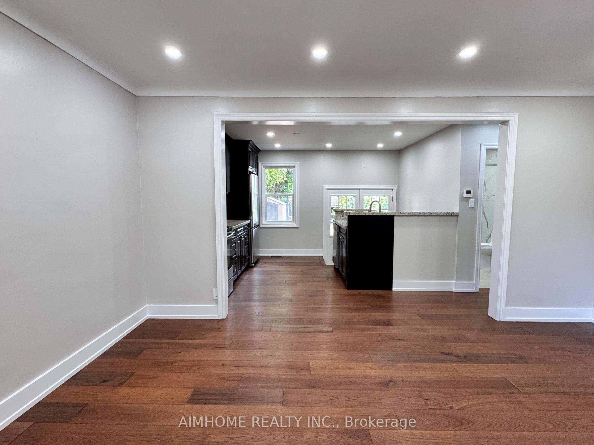 Photo 7 of 173 Melrose Street, Etobicoke, Mimico — HOMEH