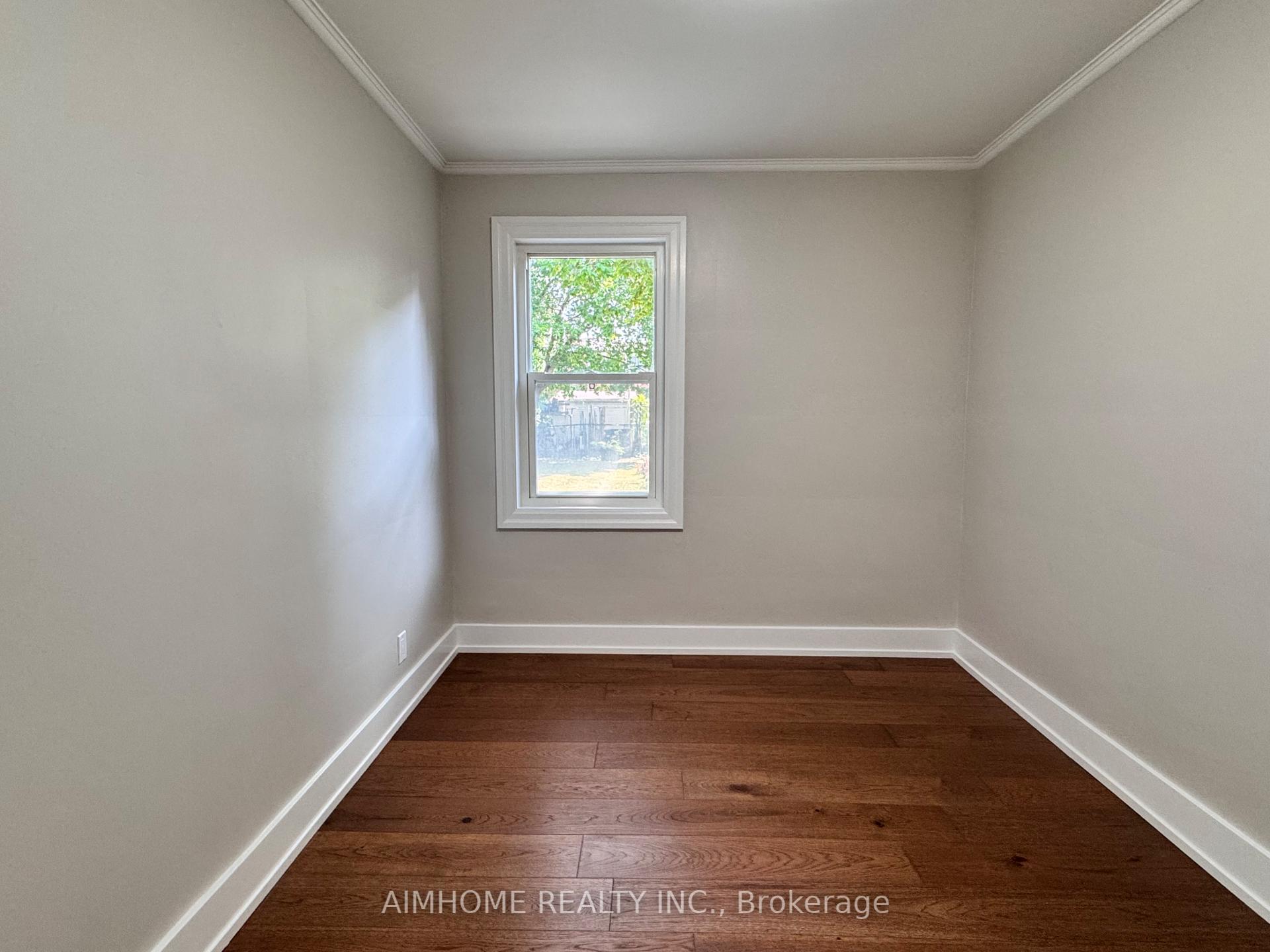 Photo 23 of 173 Melrose Street, Etobicoke, Mimico — HOMEH