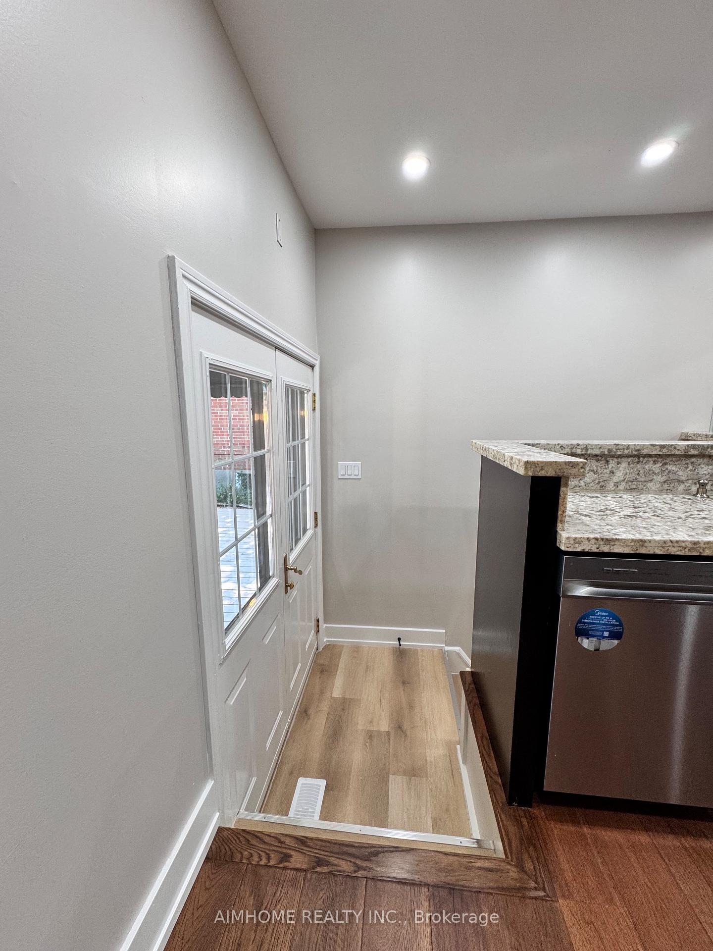 Photo 31 of 173 Melrose Street, Etobicoke, Mimico — HOMEH