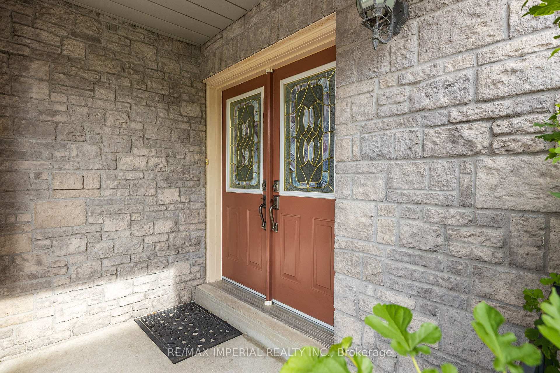 Photo 2 of 145 Blue Willow Drive, Vaughan, East Woodbridge — HOMEH