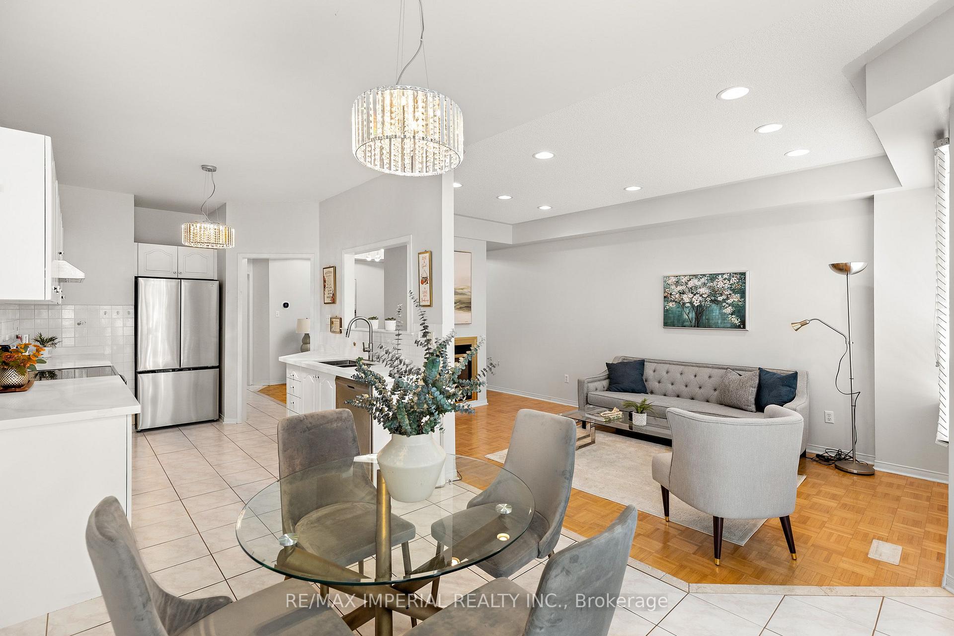Photo 9 of 145 Blue Willow Drive, Vaughan, East Woodbridge — HOMEH