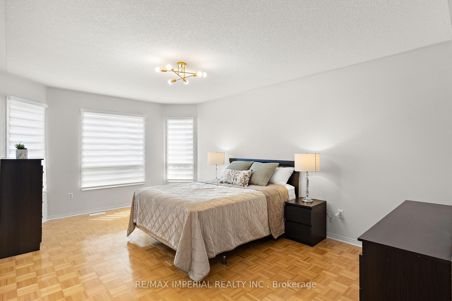 Photo 19 of 145 Blue Willow Drive, Vaughan, East Woodbridge — HOMEH