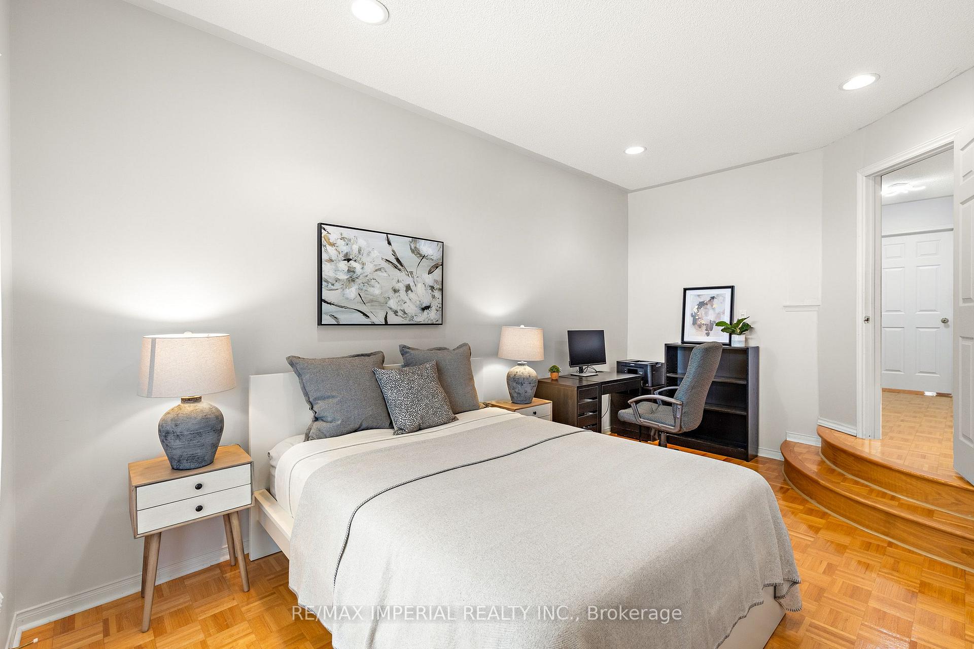 Photo 25 of 145 Blue Willow Drive, Vaughan, East Woodbridge — HOMEH
