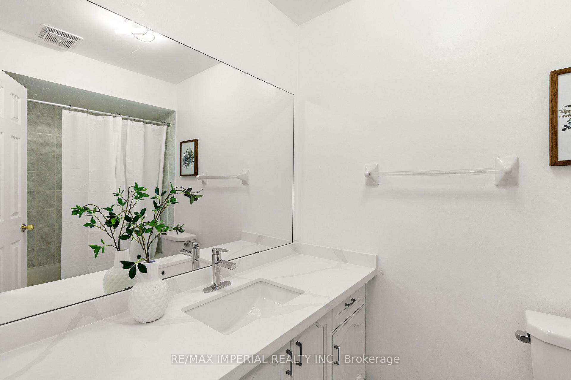 Photo 28 of 145 Blue Willow Drive, Vaughan, East Woodbridge — HOMEH