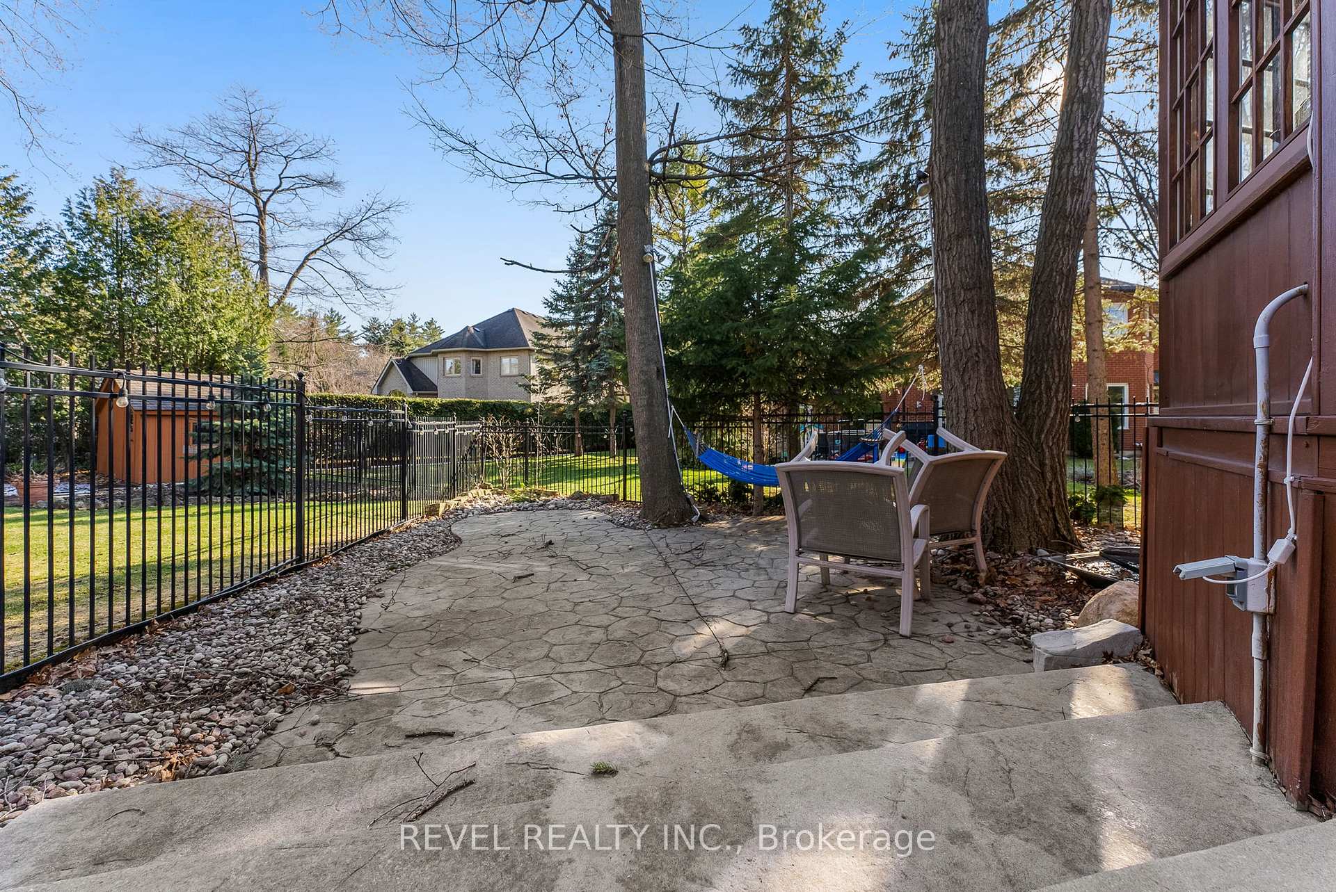 Photo 44 of 1486 Ashwood Gate, Pickering, Rougemount — HOMEH