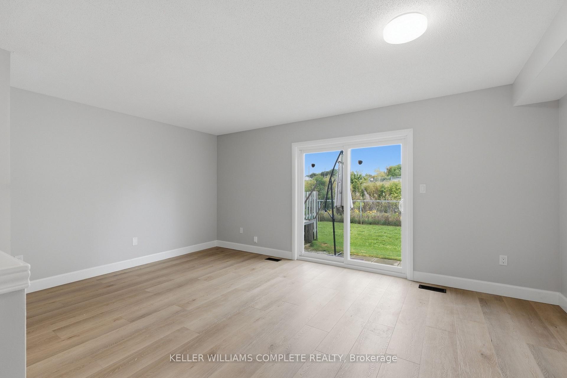 Photo 11 of Unit 3, 30 Imperial Road S, Guelph, Willow West/Sugarbush/West Acres — HOMEH