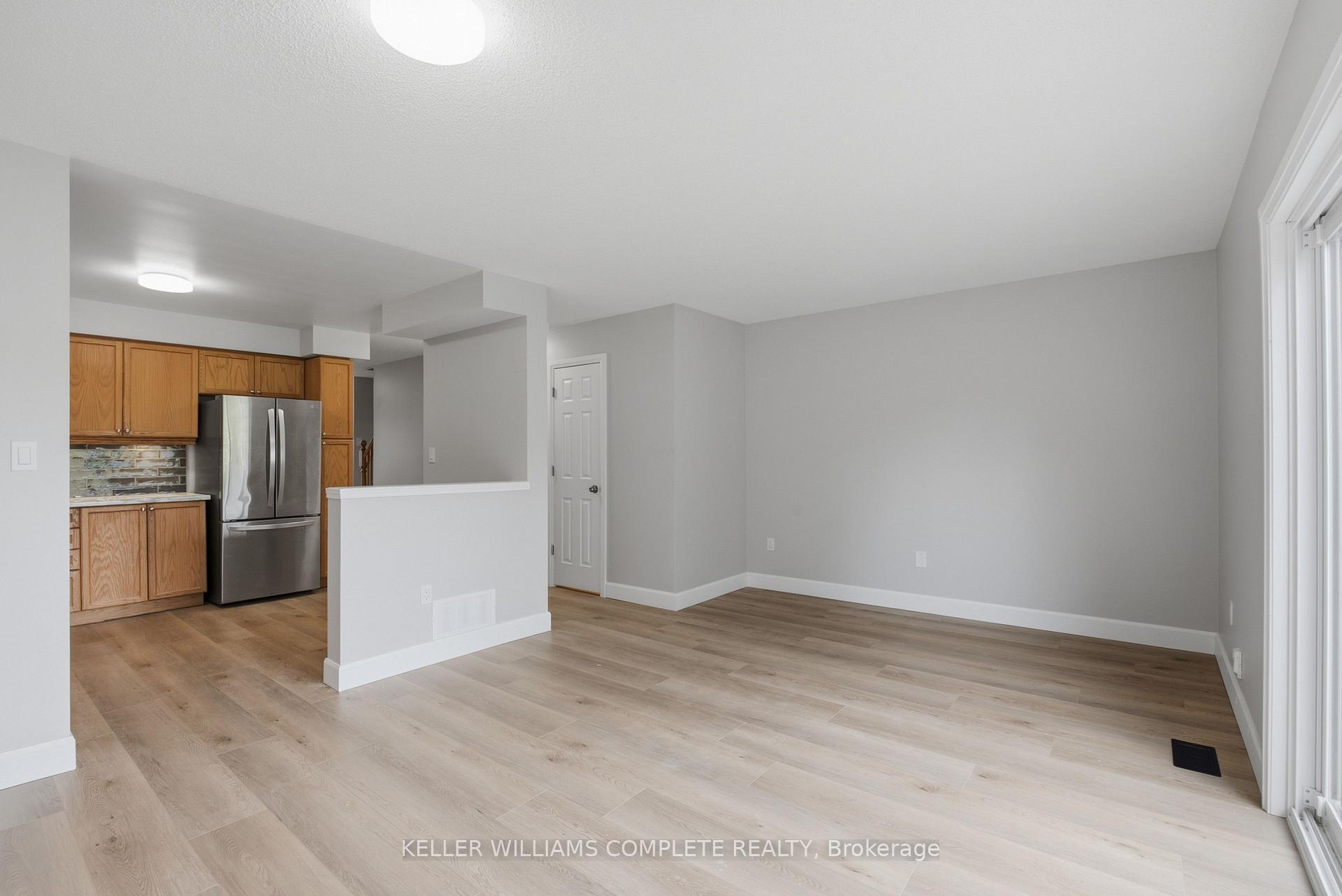 Photo 13 of Unit 3, 30 Imperial Road S, Guelph, Willow West/Sugarbush/West Acres — HOMEH