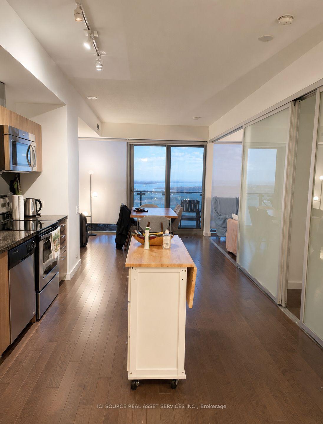 Photo 7 of Unit 2509, 390 Cherry Street, Toronto, Waterfront Communities — HOMEH