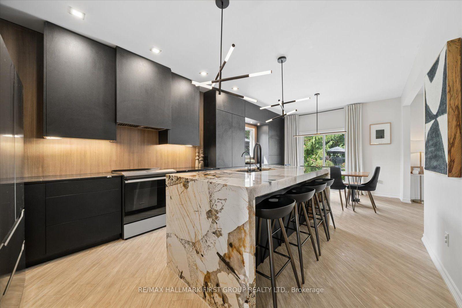 Photo 8 of 33 Deerfield Drive, Hamilton Township, Baltimore — HOMEH