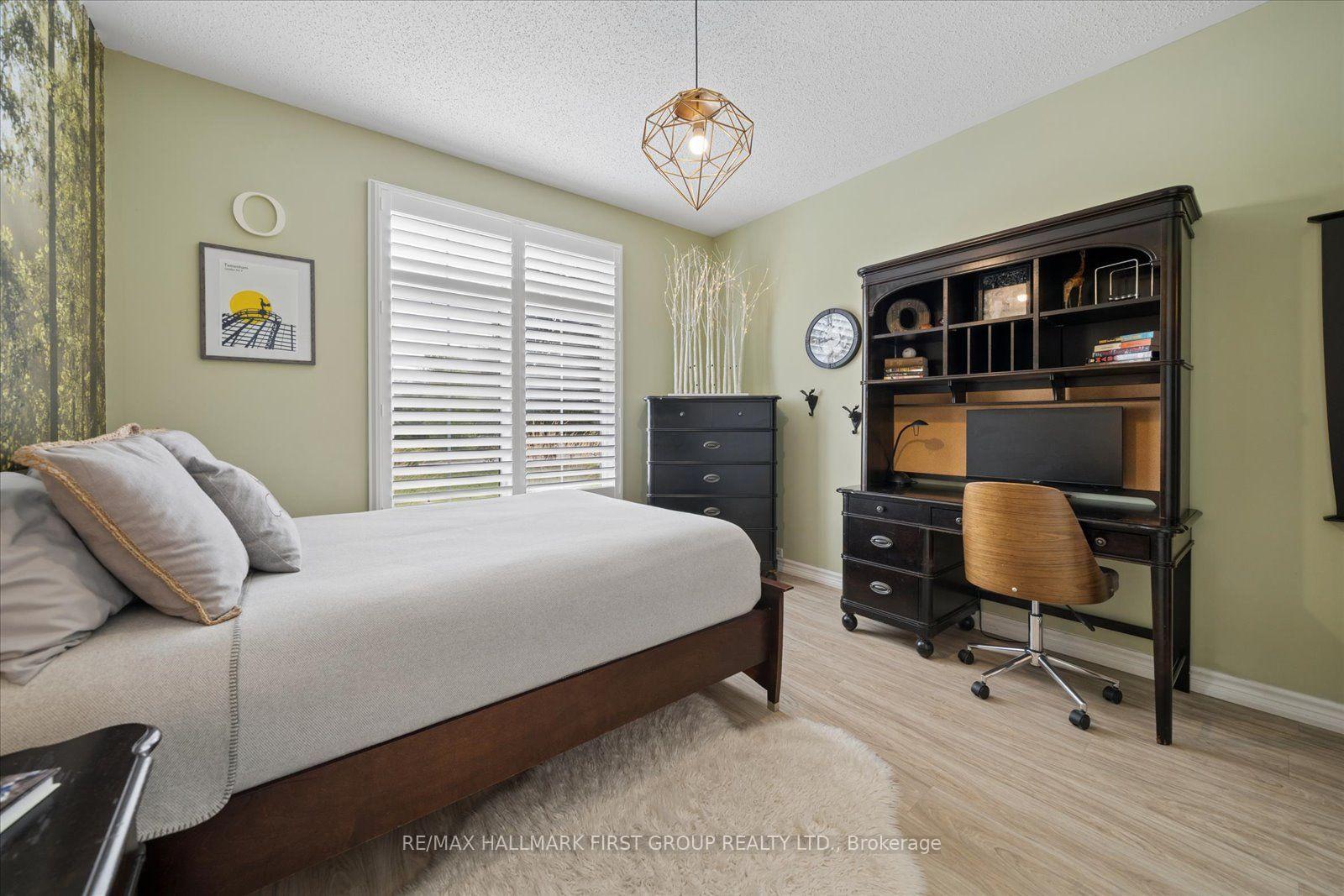 Photo 16 of 33 Deerfield Drive, Hamilton Township, Baltimore — HOMEH