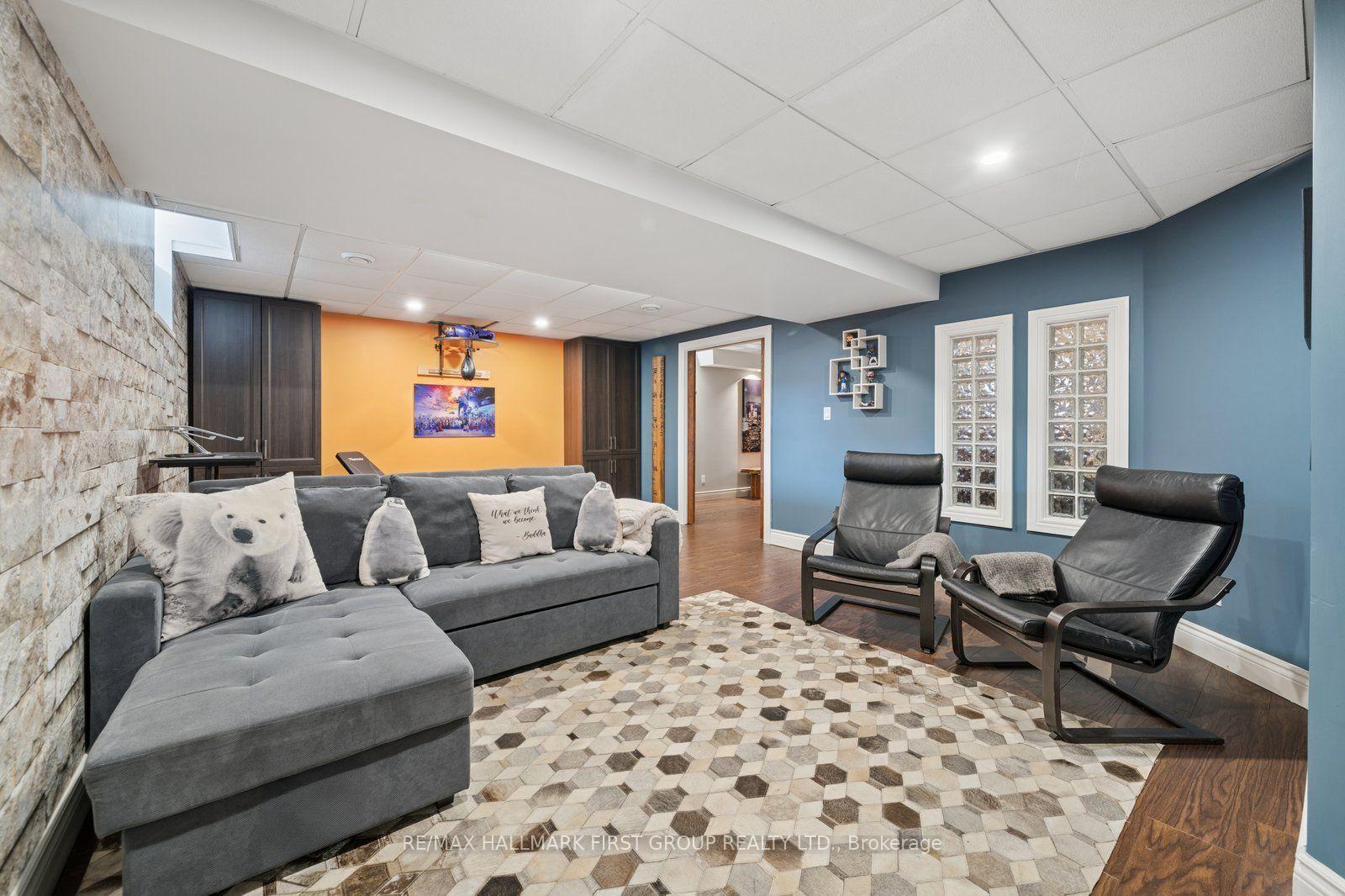 Photo 22 of 33 Deerfield Drive, Hamilton Township, Baltimore — HOMEH
