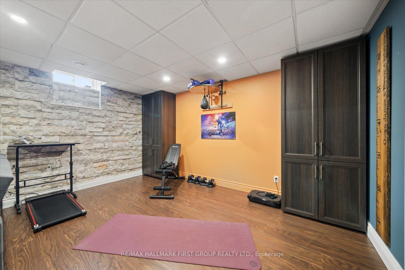 Photo 23 of 33 Deerfield Drive, Hamilton Township, Baltimore — HOMEH