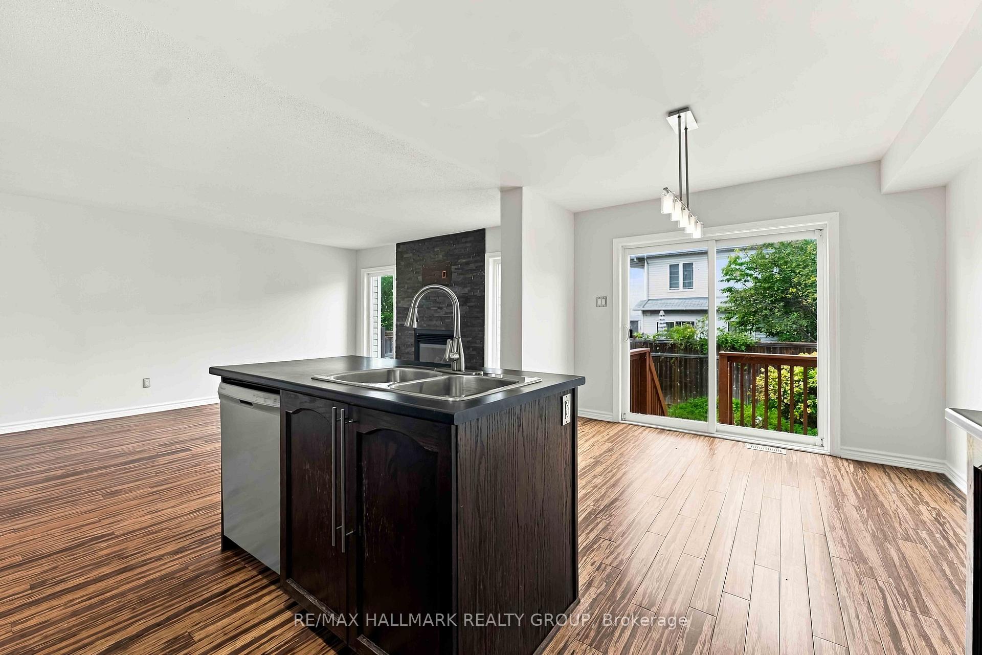 Photo 17 of 486 Paul Metivier Drive, Ottawa, Barrhaven - Strandherd — HOMEH
