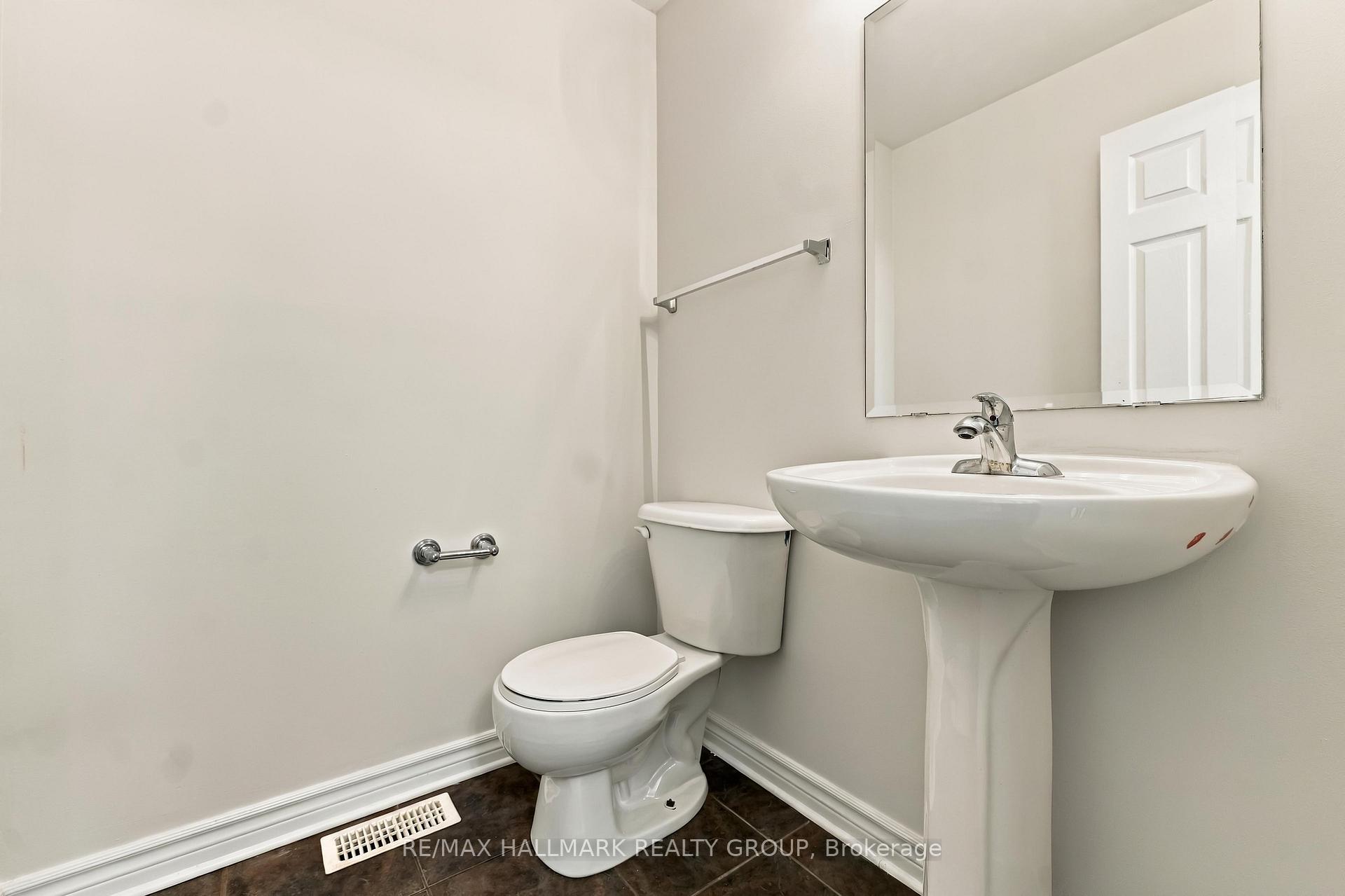 Photo 18 of 486 Paul Metivier Drive, Ottawa, Barrhaven - Strandherd — HOMEH