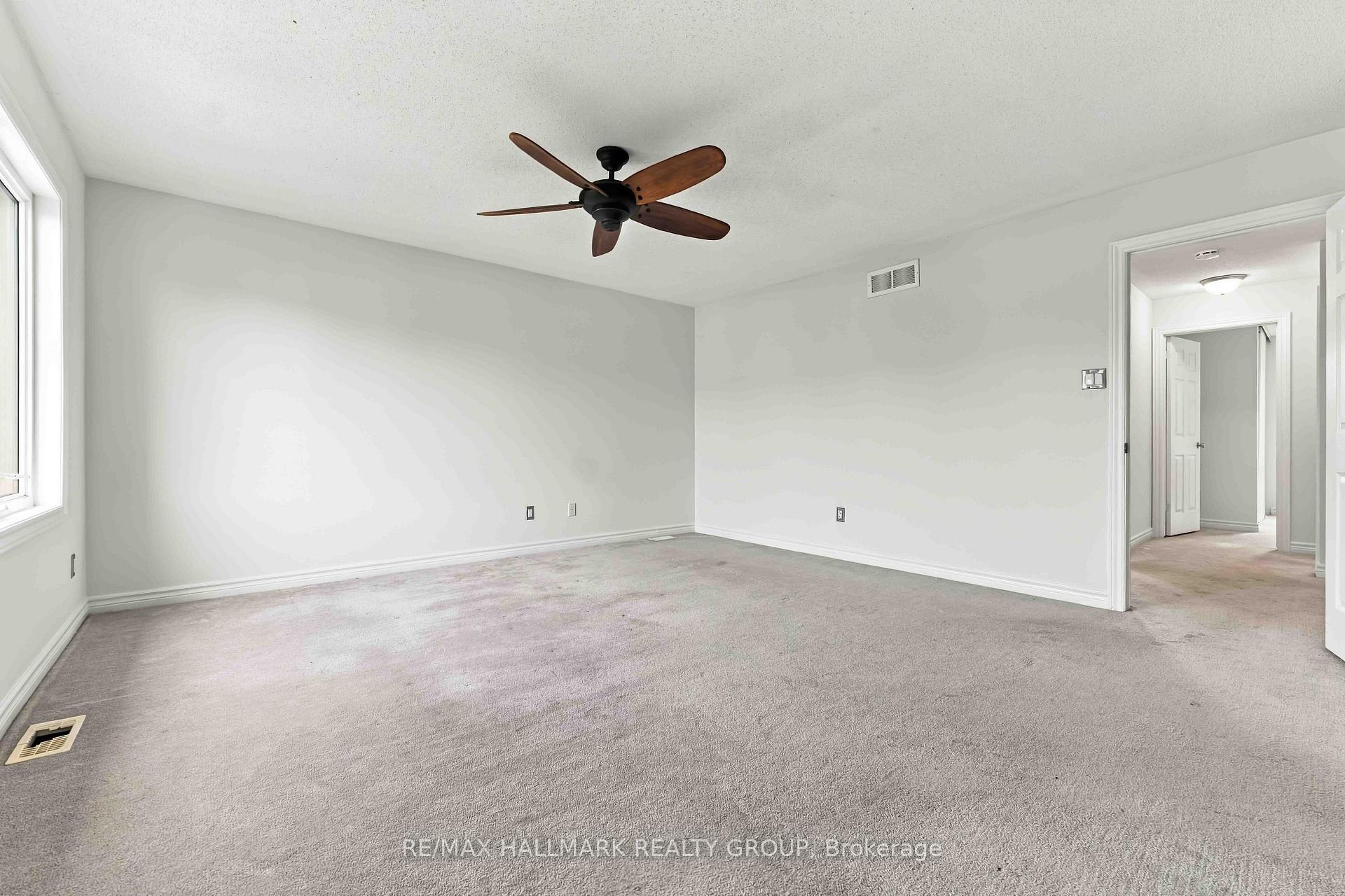 Photo 25 of 486 Paul Metivier Drive, Ottawa, Barrhaven - Strandherd — HOMEH