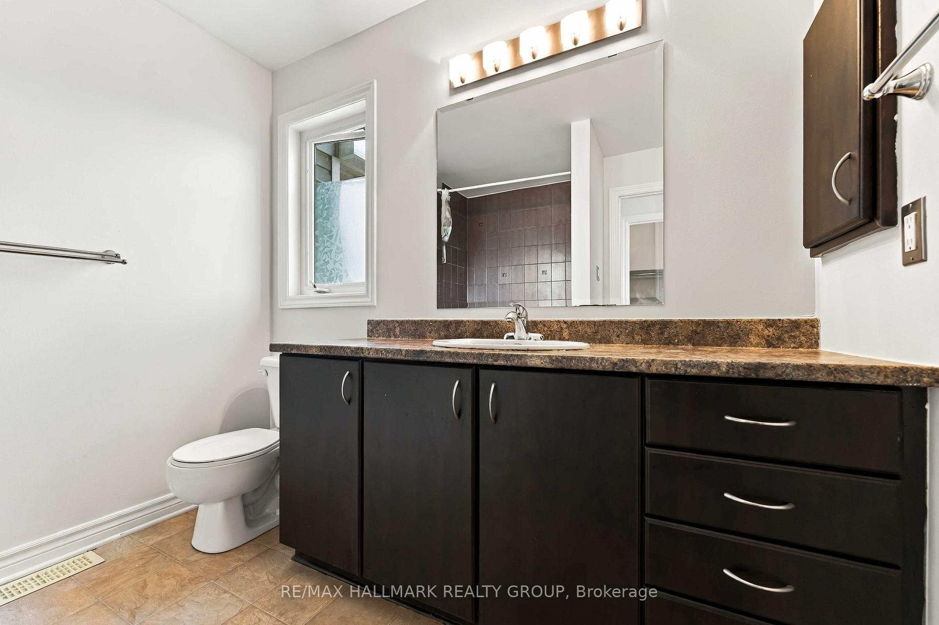 Photo 26 of 486 Paul Metivier Drive, Ottawa, Barrhaven - Strandherd — HOMEH