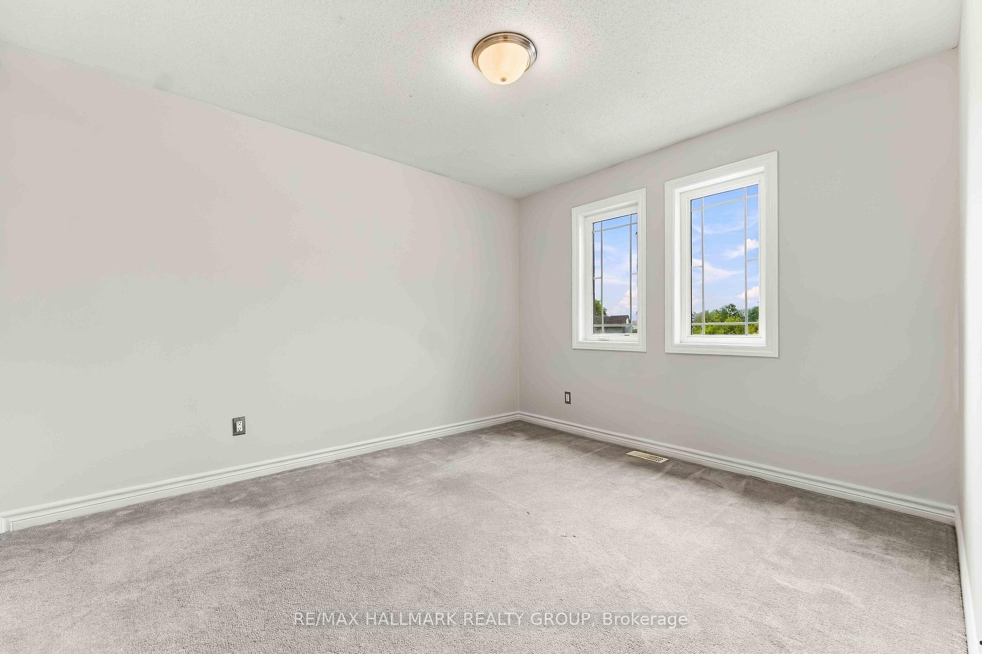 Photo 29 of 486 Paul Metivier Drive, Ottawa, Barrhaven - Strandherd — HOMEH