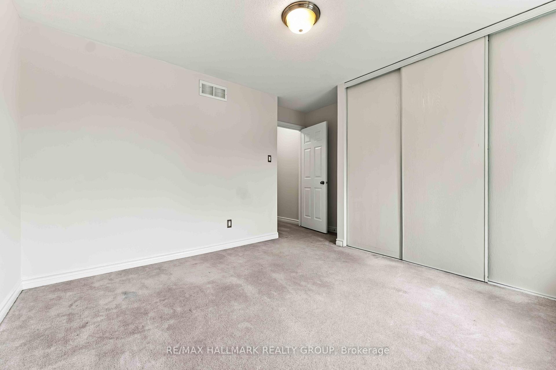 Photo 33 of 486 Paul Metivier Drive, Ottawa, Barrhaven - Strandherd — HOMEH