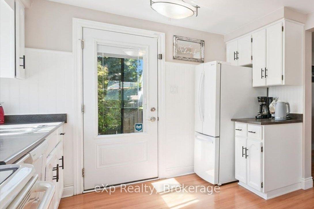 Photo 13 of 1 Chesterton Lane, Guelph, Grange Road — HOMEH