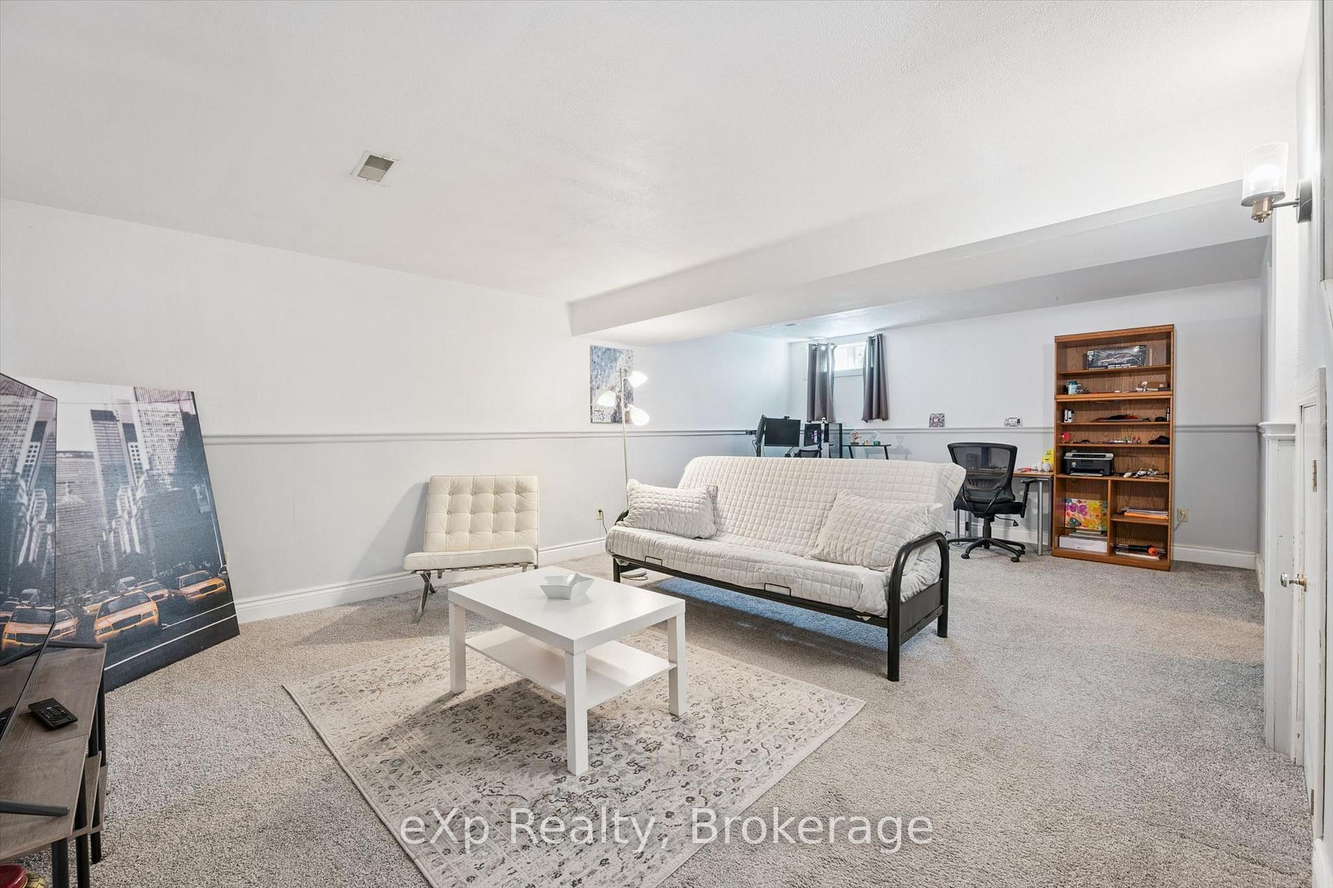 Photo 34 of 1 Chesterton Lane, Guelph, Grange Road — HOMEH