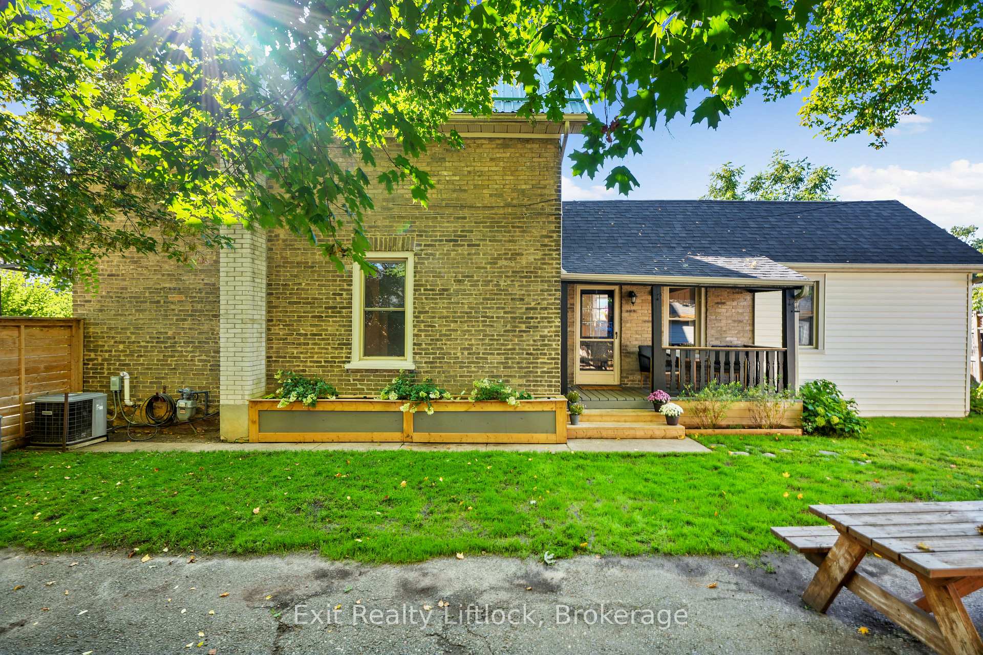 Photo of 21 Aylmer Street S