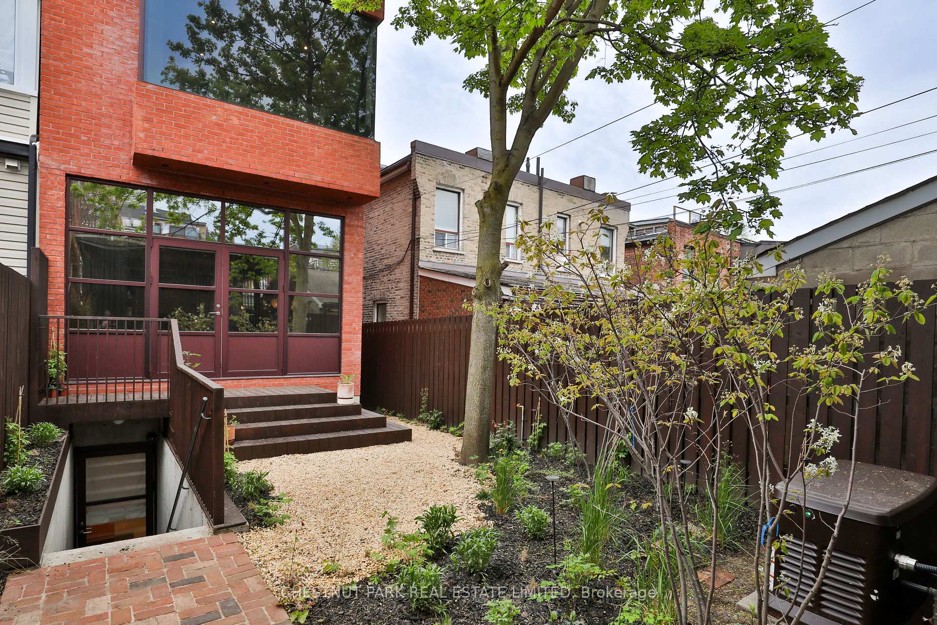 Photo 43 of 424 Euclid Avenue, Toronto, Palmerston-Little Italy — HOMEH