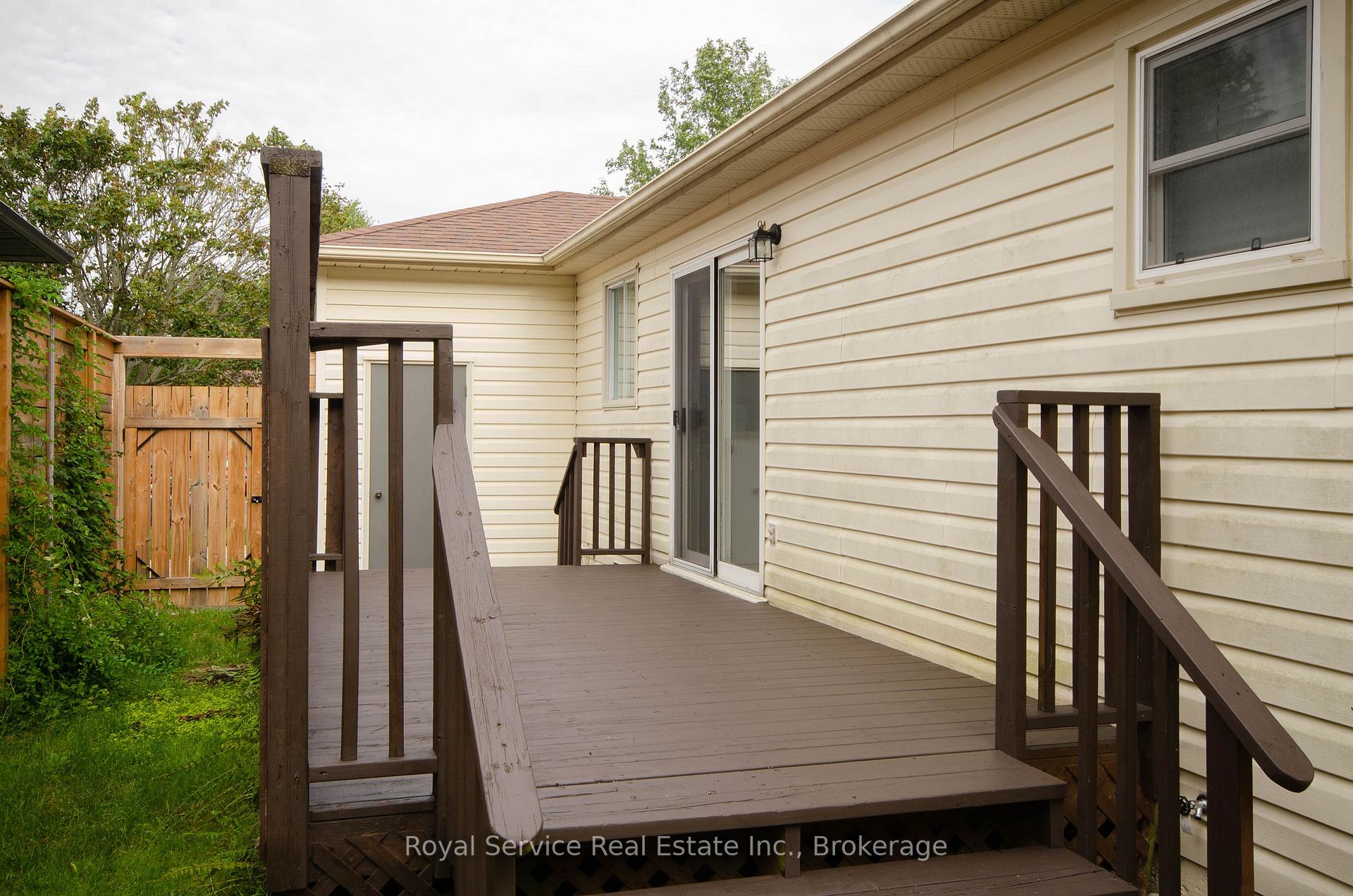 Photo 19 of 747 Greer Crescent, Cobourg — HOMEH