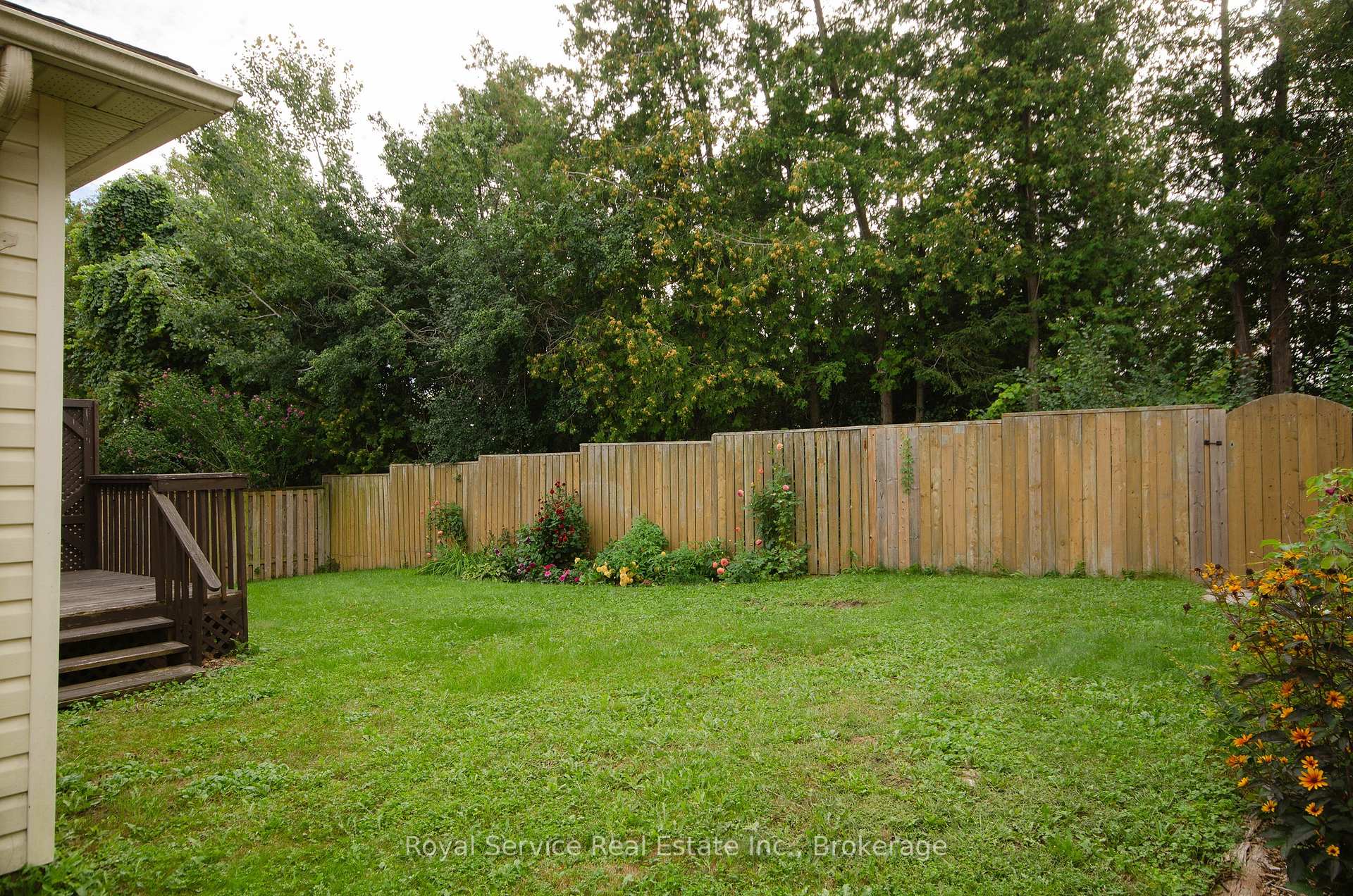 Photo 21 of 747 Greer Crescent, Cobourg — HOMEH