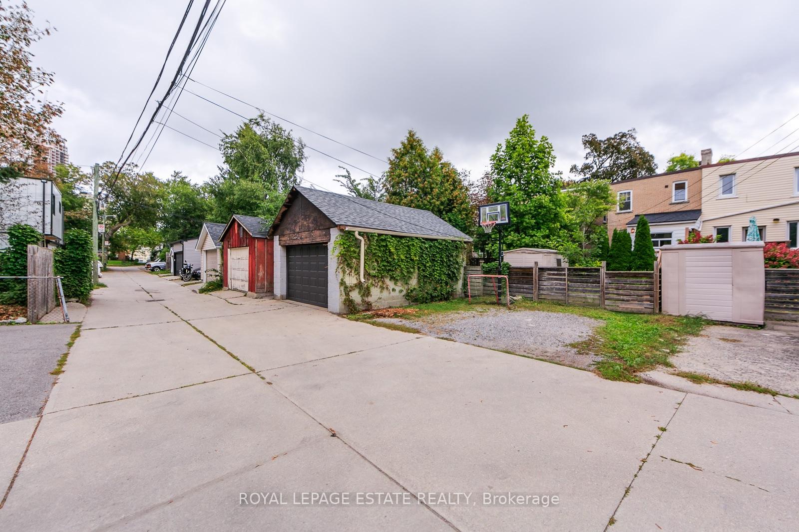 Photo 42 of 98 Malvern Avenue N, Toronto, East End-Danforth — HOMEH