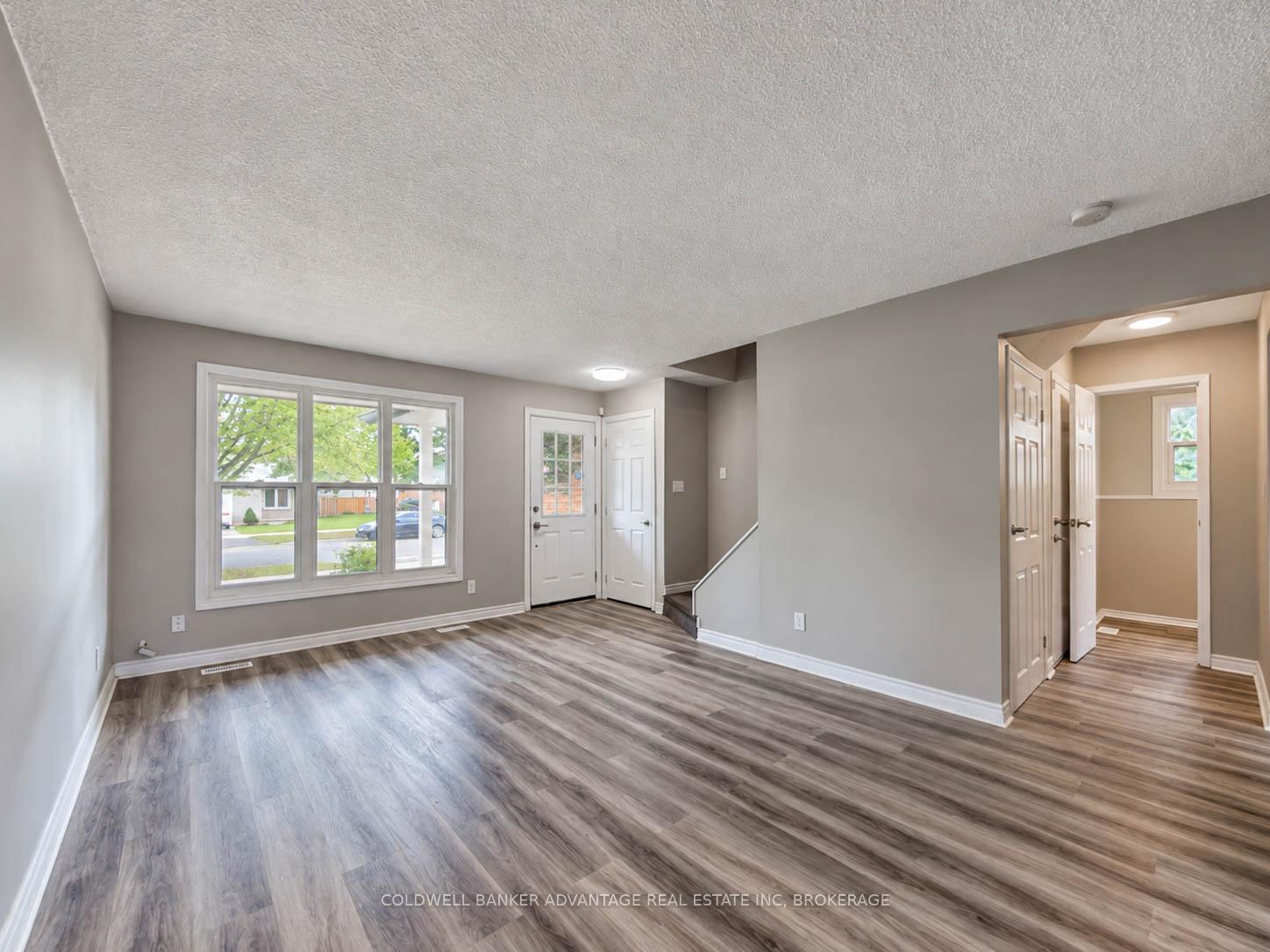 Photo 6 of 112 Northgate Drive, Welland, N. Welland — HOMEH