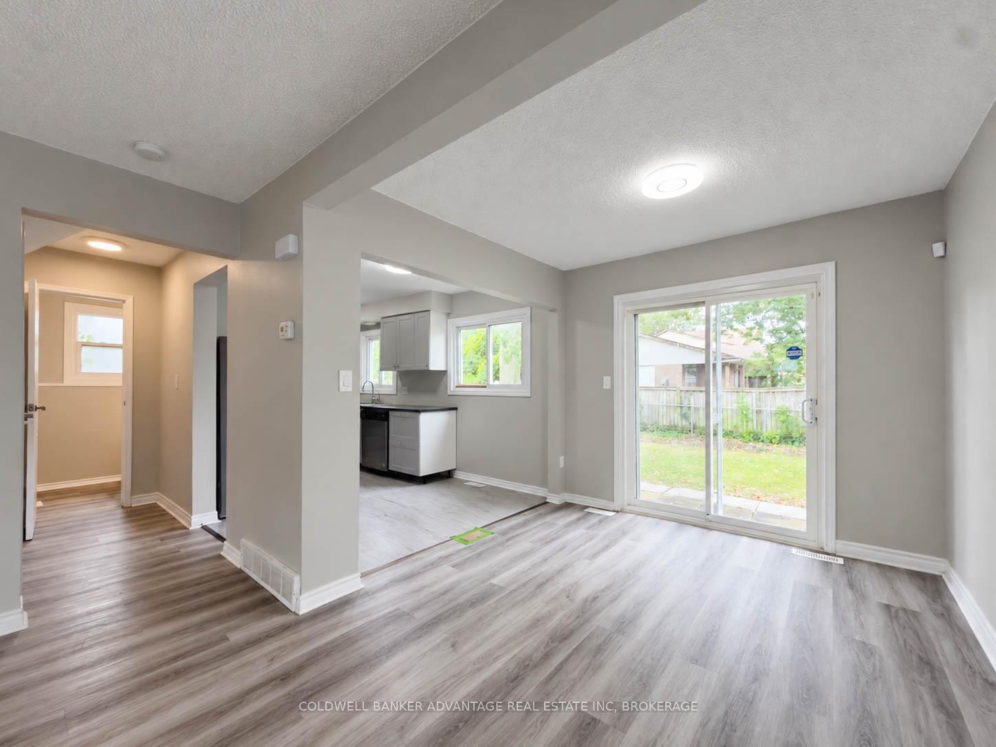 Photo 8 of 112 Northgate Drive, Welland, N. Welland — HOMEH