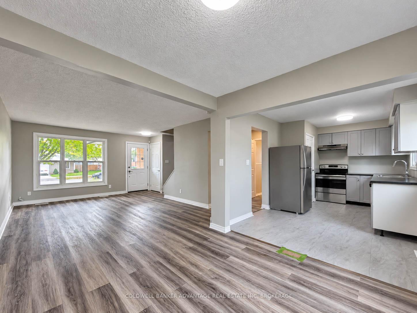 Photo 9 of 112 Northgate Drive, Welland, N. Welland — HOMEH