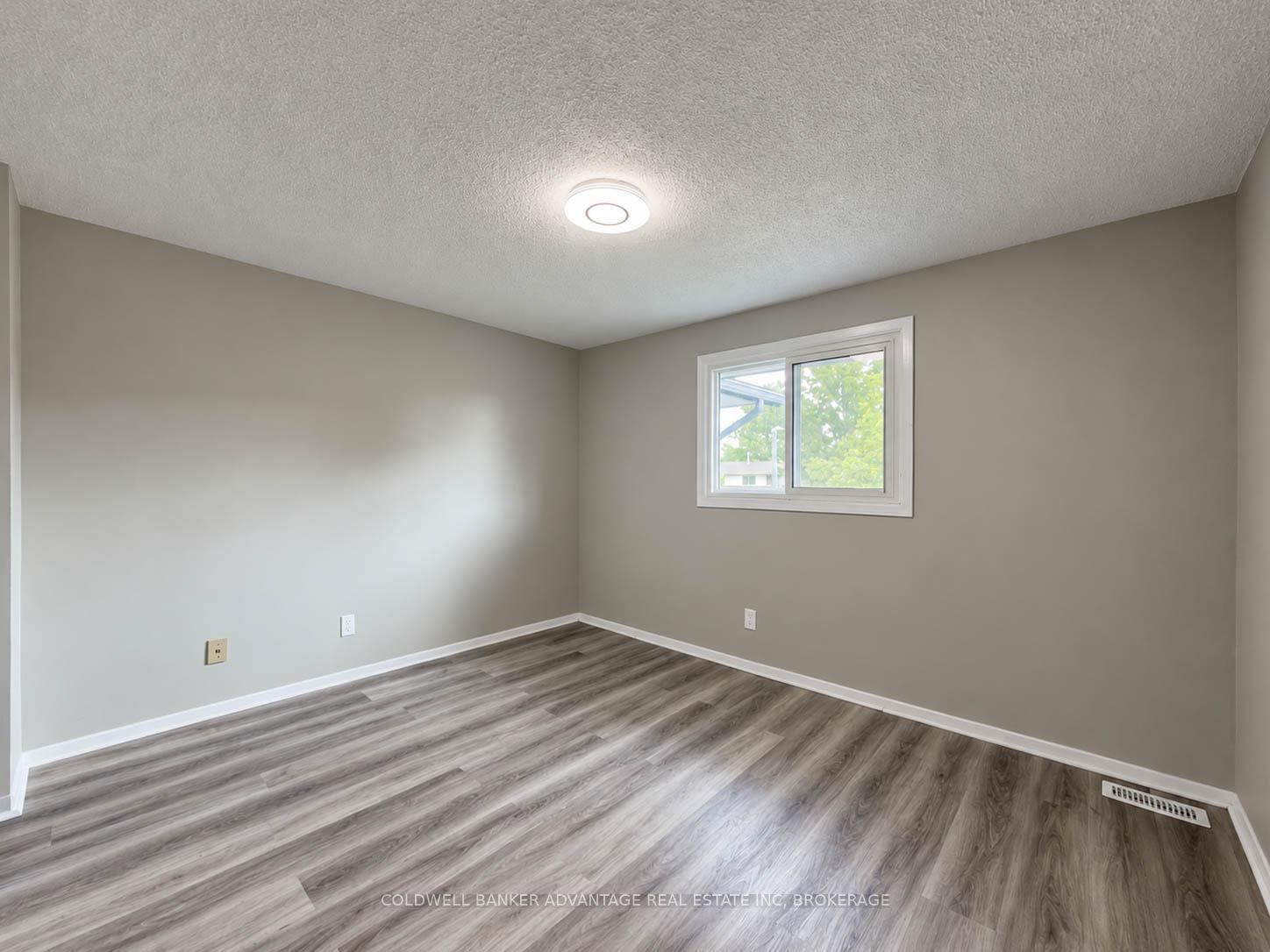 Photo 22 of 112 Northgate Drive, Welland, N. Welland — HOMEH