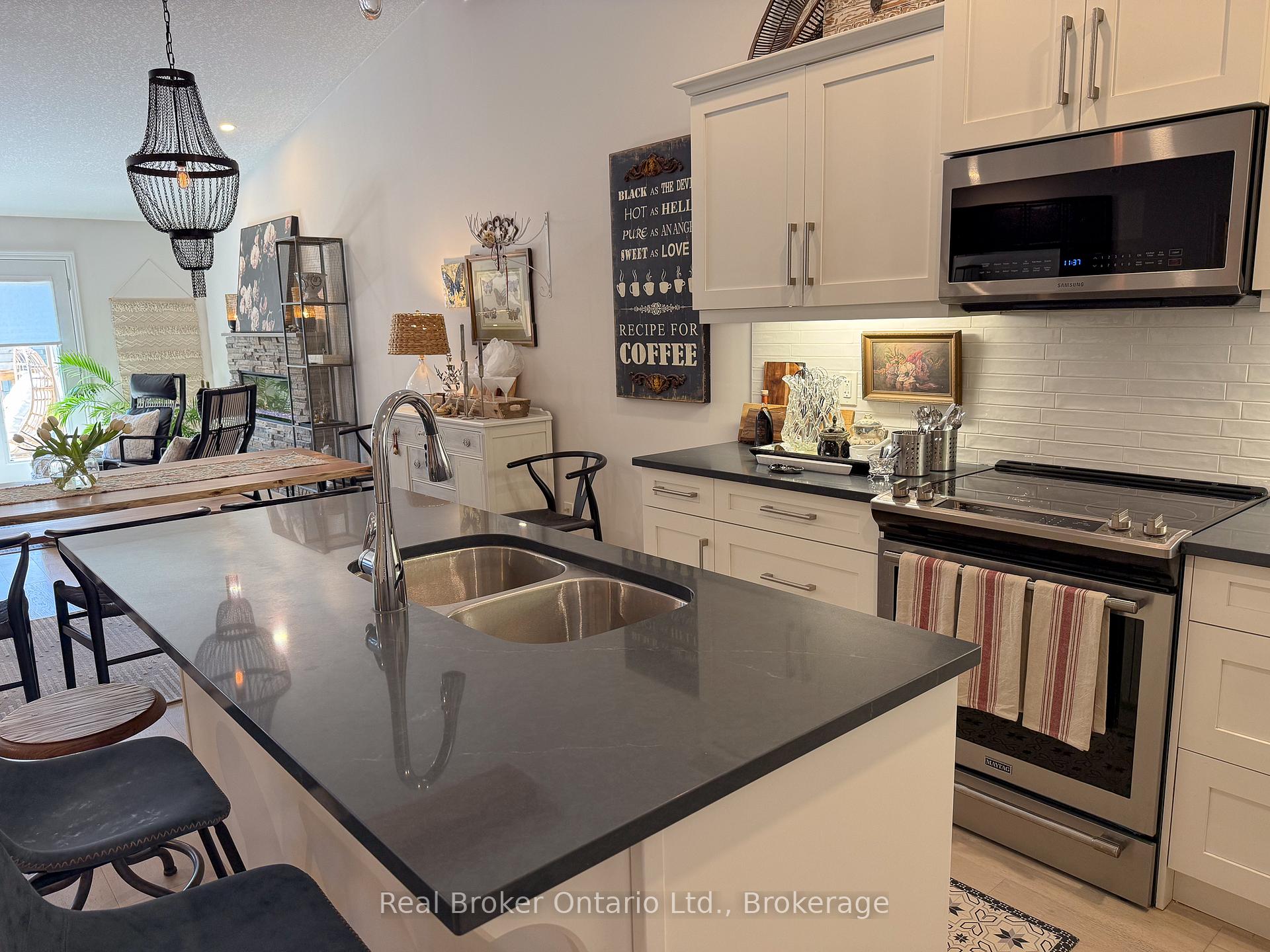 Photo 14 of Unit 52, 29 Schuyler Street, Brant, Paris — HOMEH