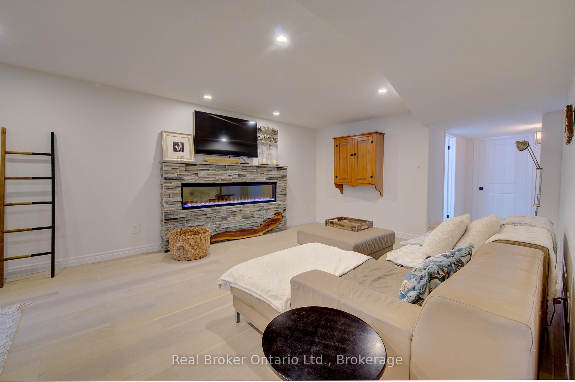 Photo 39 of Unit 52, 29 Schuyler Street, Brant, Paris — HOMEH