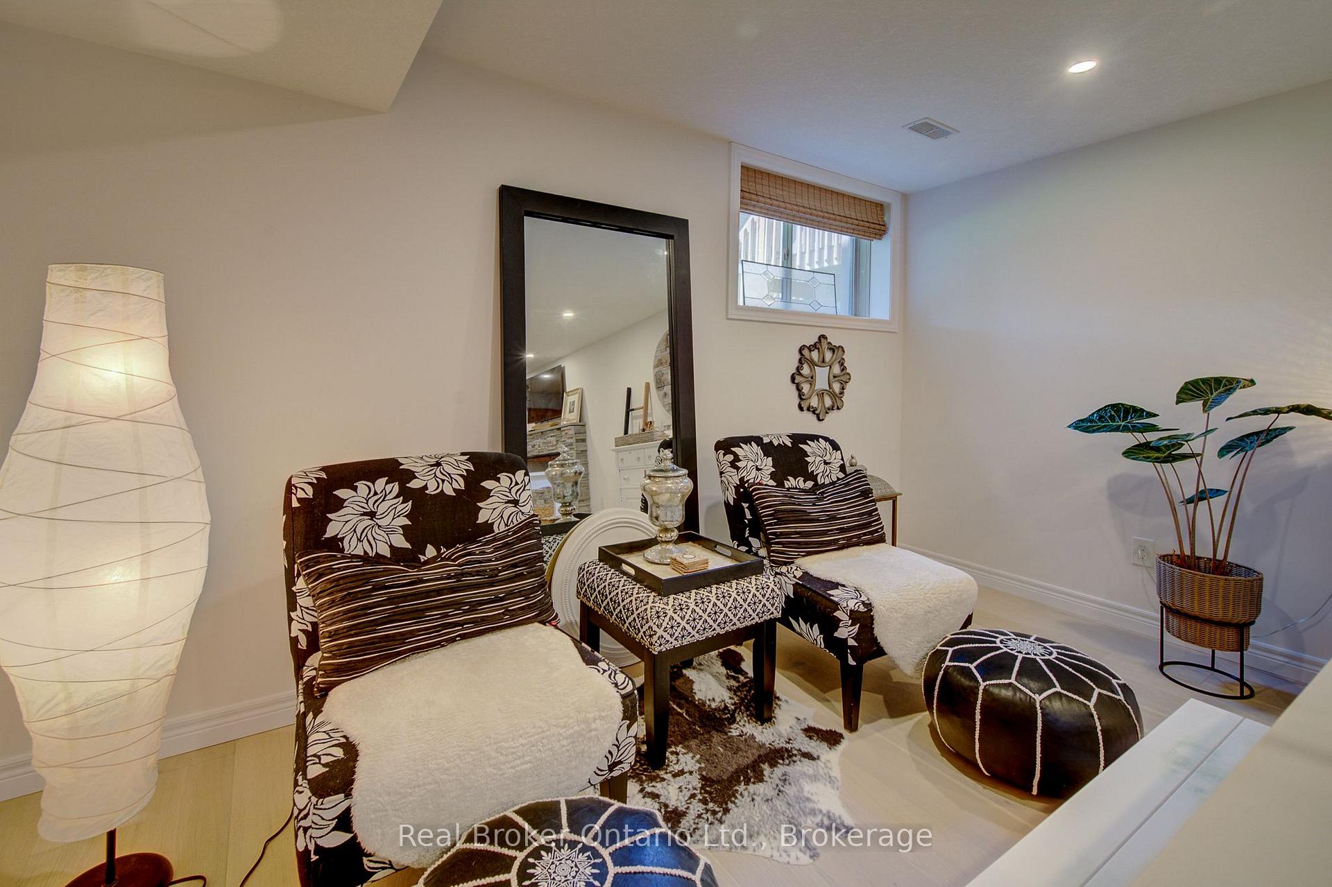 Photo 43 of Unit 52, 29 Schuyler Street, Brant, Paris — HOMEH