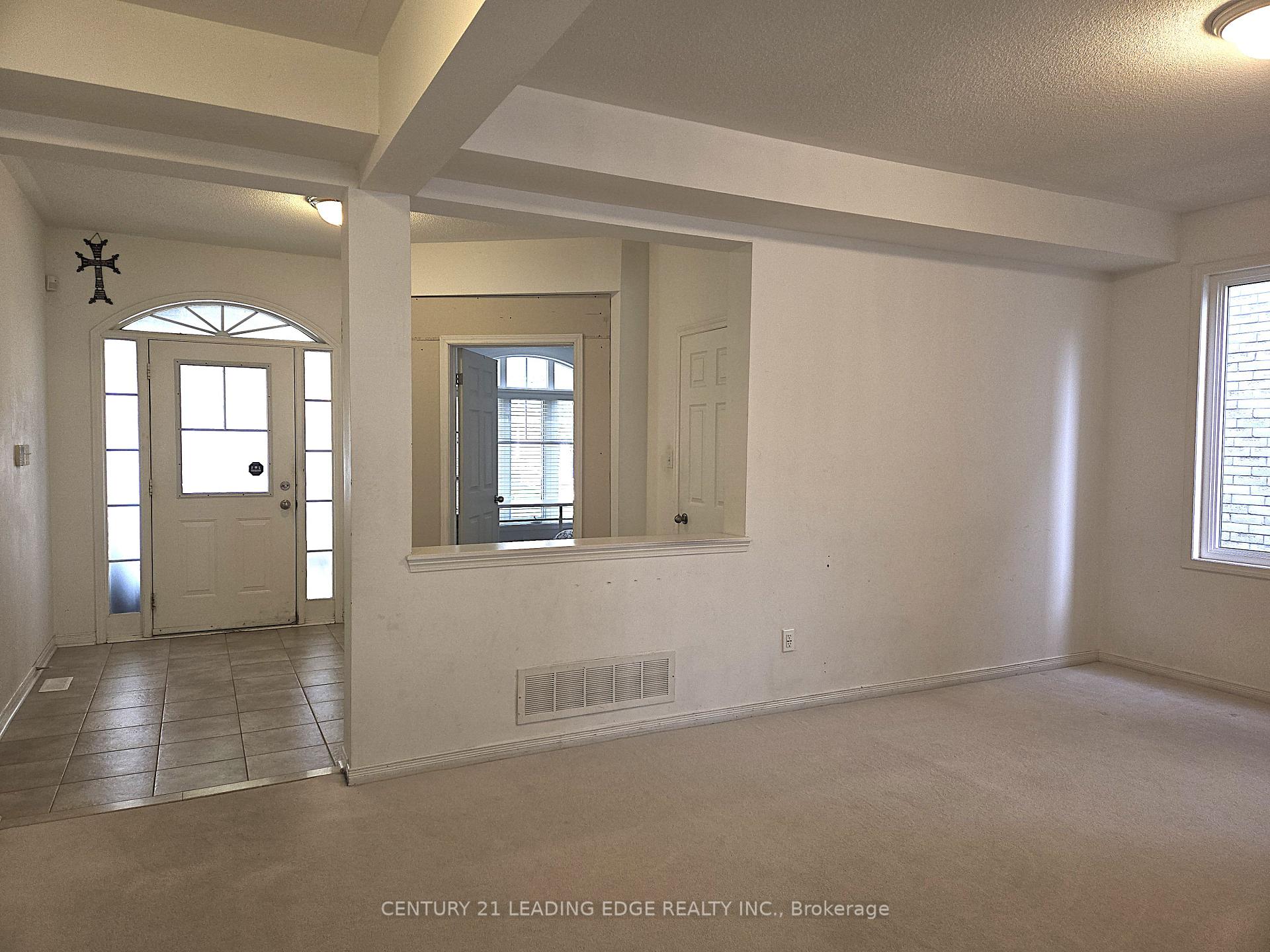 Photo 4 of 22 Westgate Avenue, Ajax, Central East — HOMEH