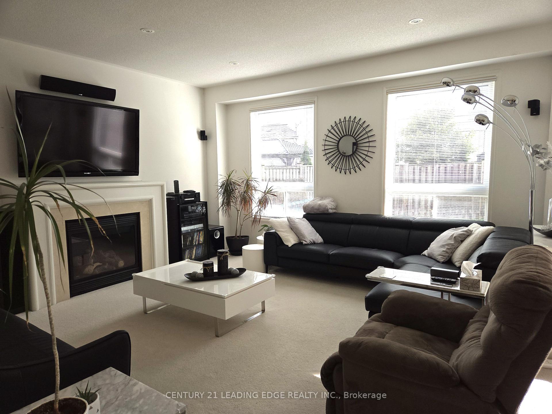 Photo 6 of 22 Westgate Avenue, Ajax, Central East — HOMEH