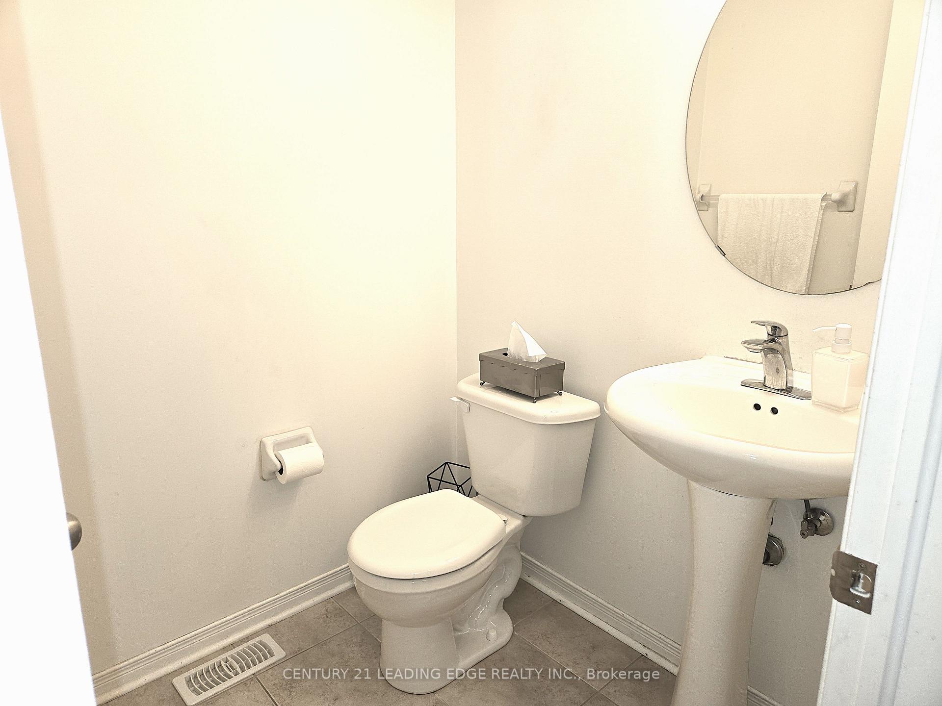 Photo 14 of 22 Westgate Avenue, Ajax, Central East — HOMEH