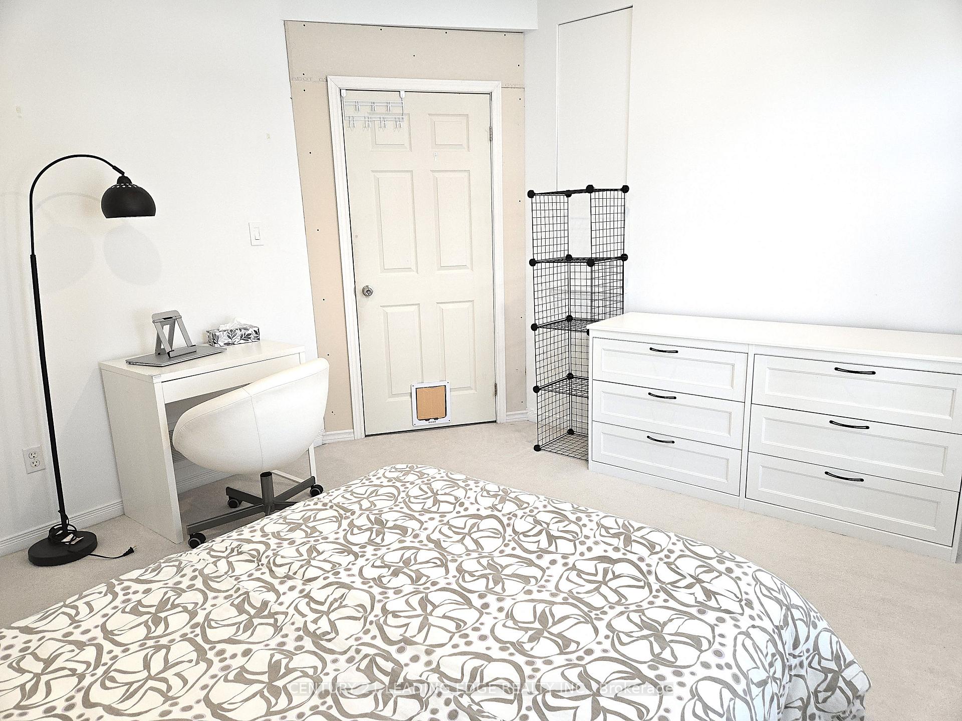 Photo 15 of 22 Westgate Avenue, Ajax, Central East — HOMEH