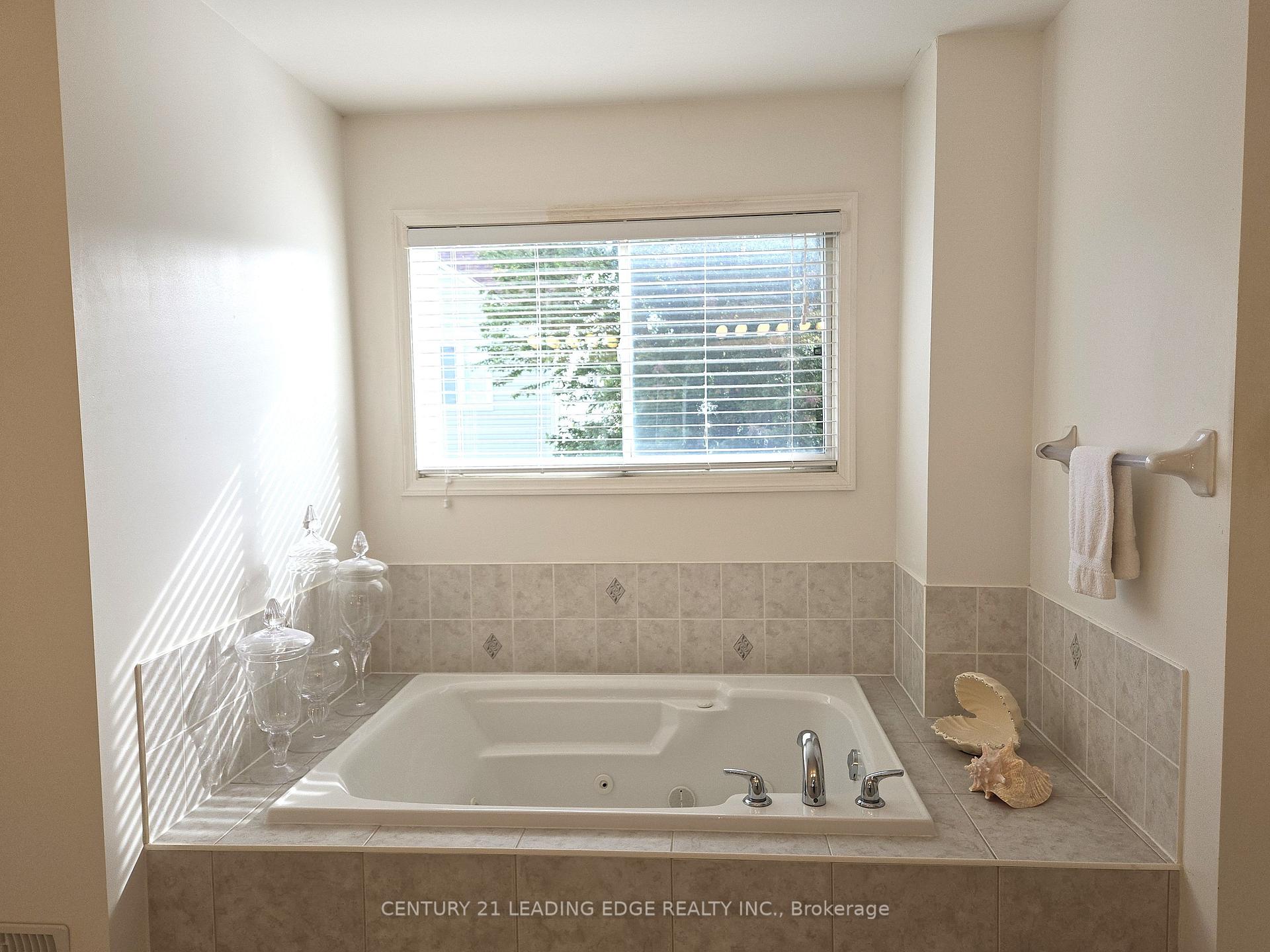 Photo 27 of 22 Westgate Avenue, Ajax, Central East — HOMEH
