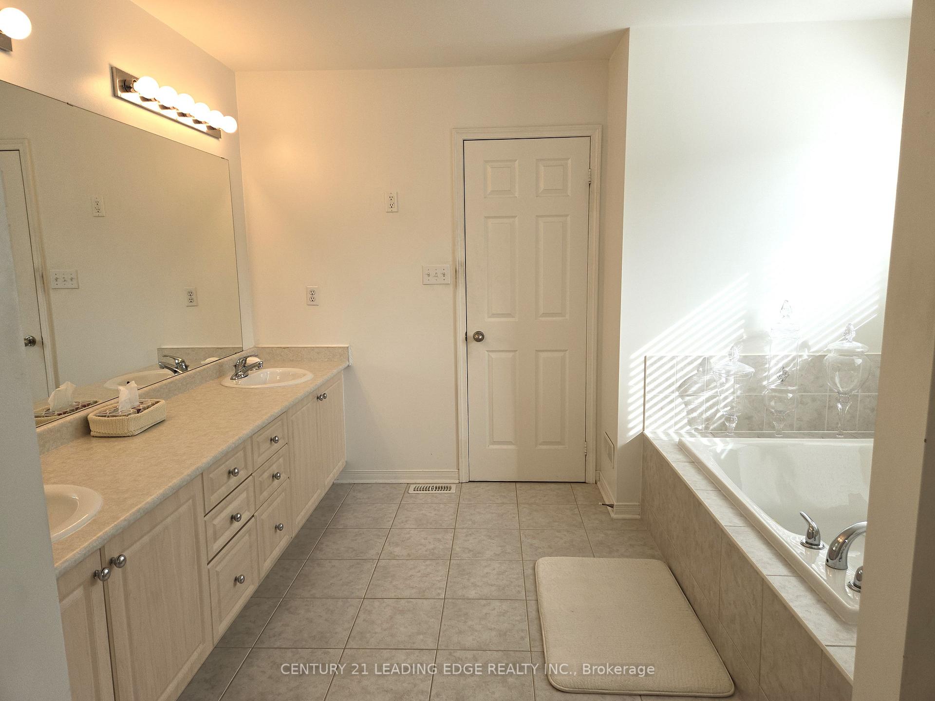 Photo 29 of 22 Westgate Avenue, Ajax, Central East — HOMEH
