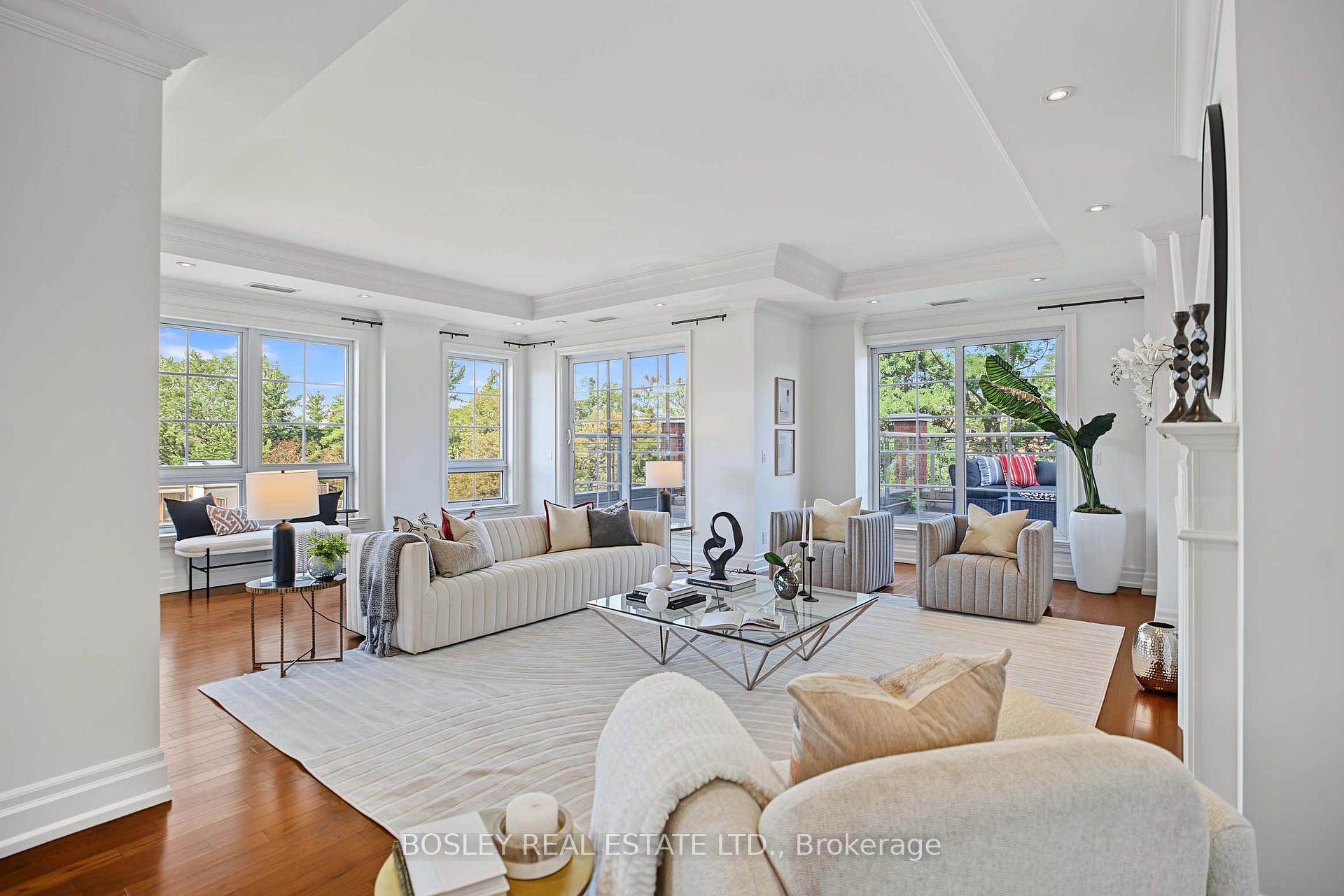 Photo 3 of Unit 504, 21 Burkebrook Place, North York, Bridle Path-Sunnybrook-York Mills — HOMEH