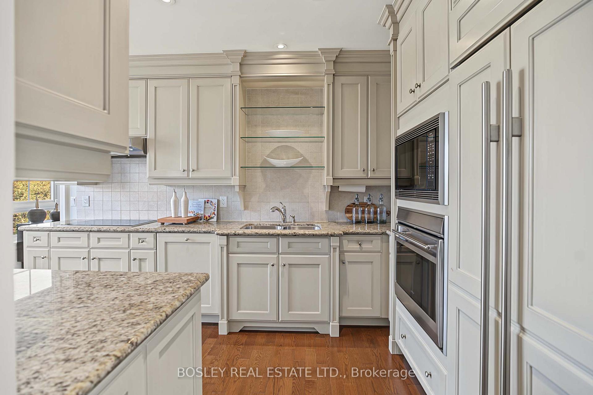 Photo 11 of Unit 504, 21 Burkebrook Place, North York, Bridle Path-Sunnybrook-York Mills — HOMEH
