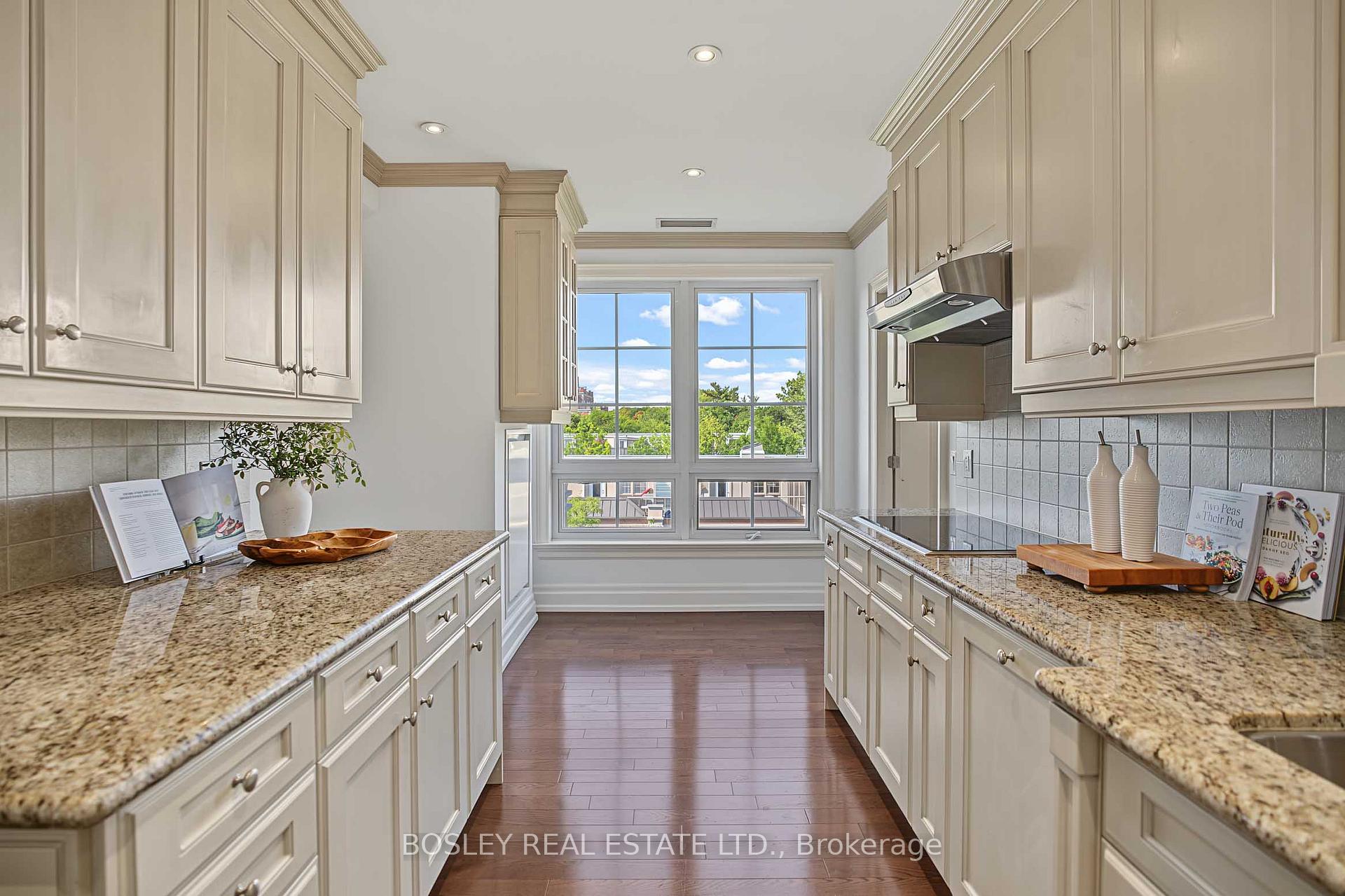Photo 13 of Unit 504, 21 Burkebrook Place, North York, Bridle Path-Sunnybrook-York Mills — HOMEH