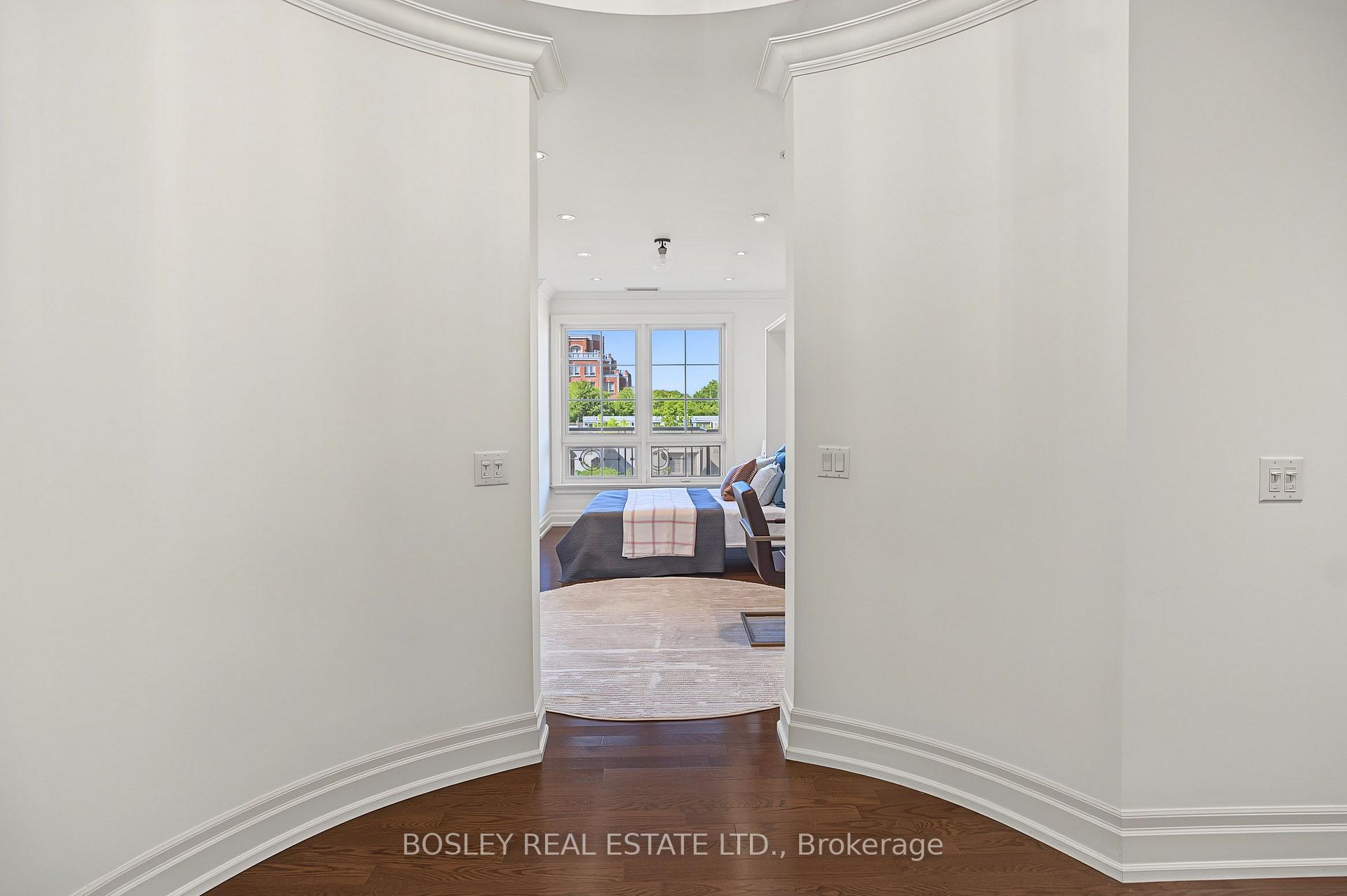Photo 32 of Unit 504, 21 Burkebrook Place, North York, Bridle Path-Sunnybrook-York Mills — HOMEH