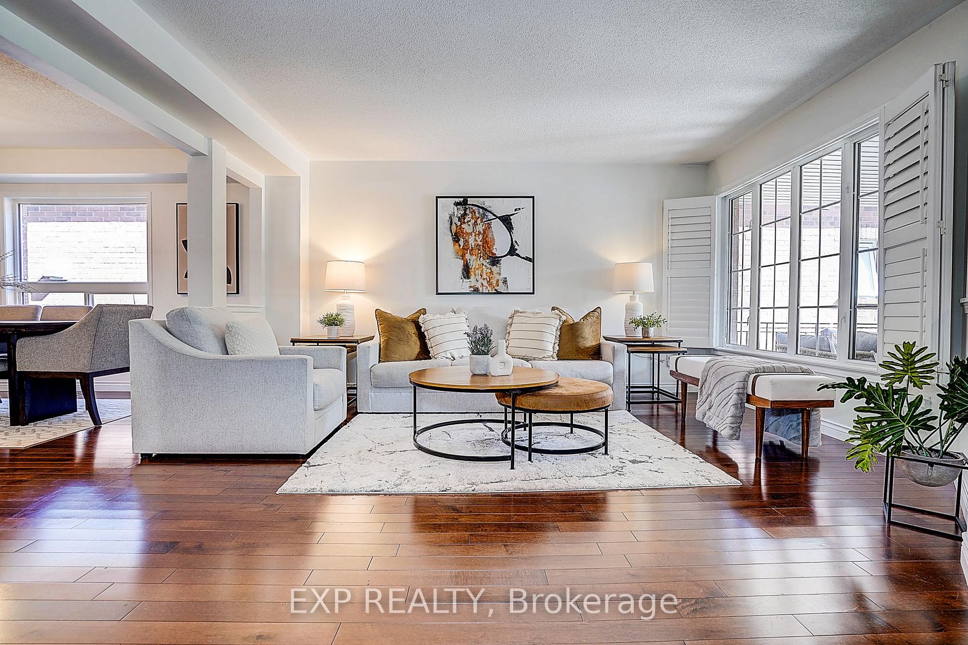Photo 5 of 499 Silken Laumann Drive, Newmarket, Stonehaven-Wyndham — HOMEH