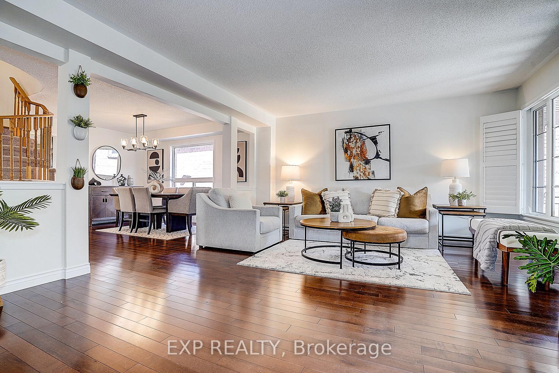 Photo 6 of 499 Silken Laumann Drive, Newmarket, Stonehaven-Wyndham — HOMEH
