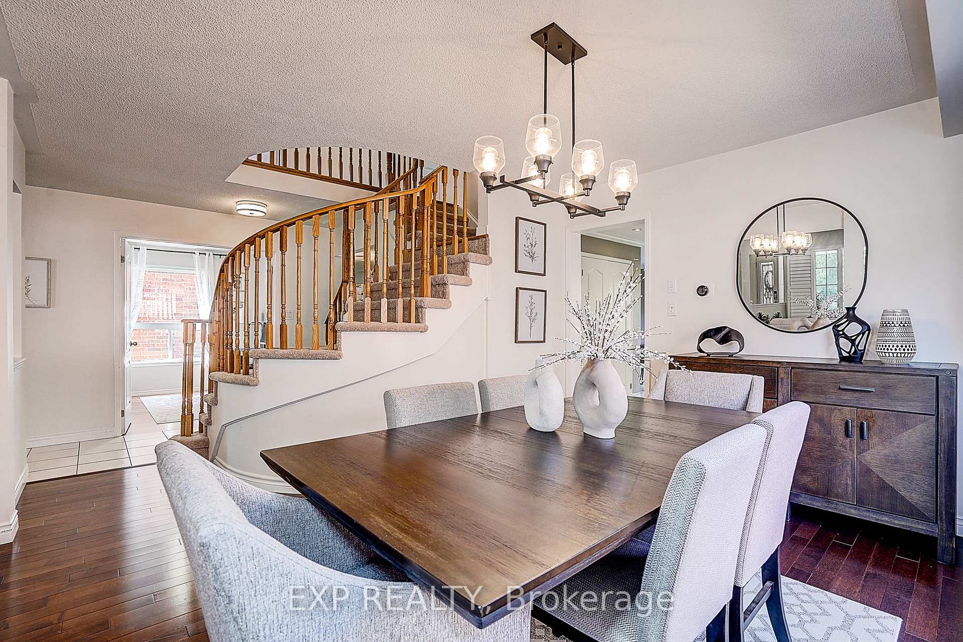 Photo 8 of 499 Silken Laumann Drive, Newmarket, Stonehaven-Wyndham — HOMEH