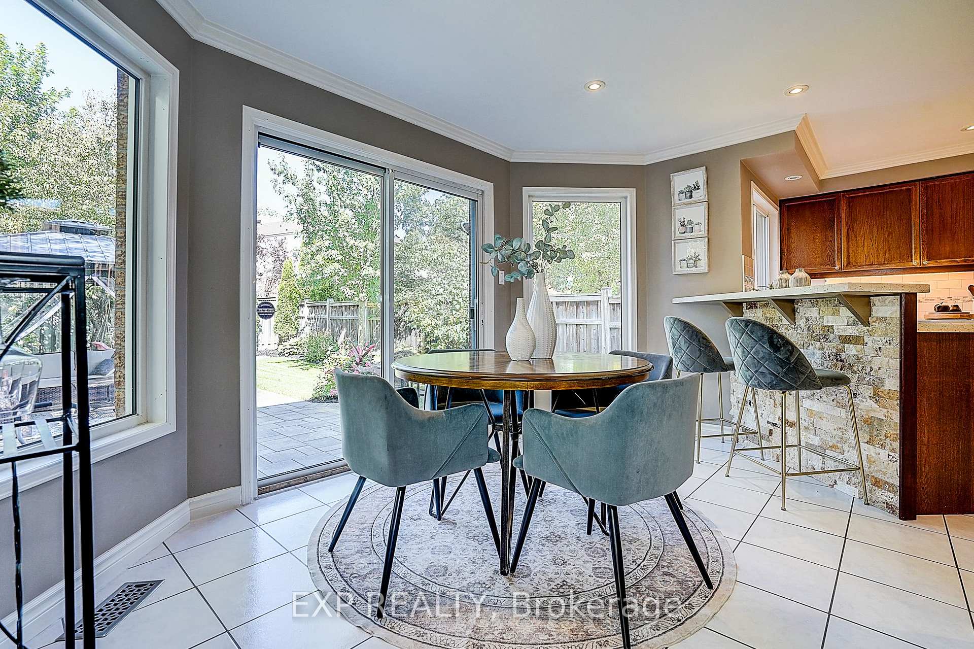 Photo 18 of 499 Silken Laumann Drive, Newmarket, Stonehaven-Wyndham — HOMEH